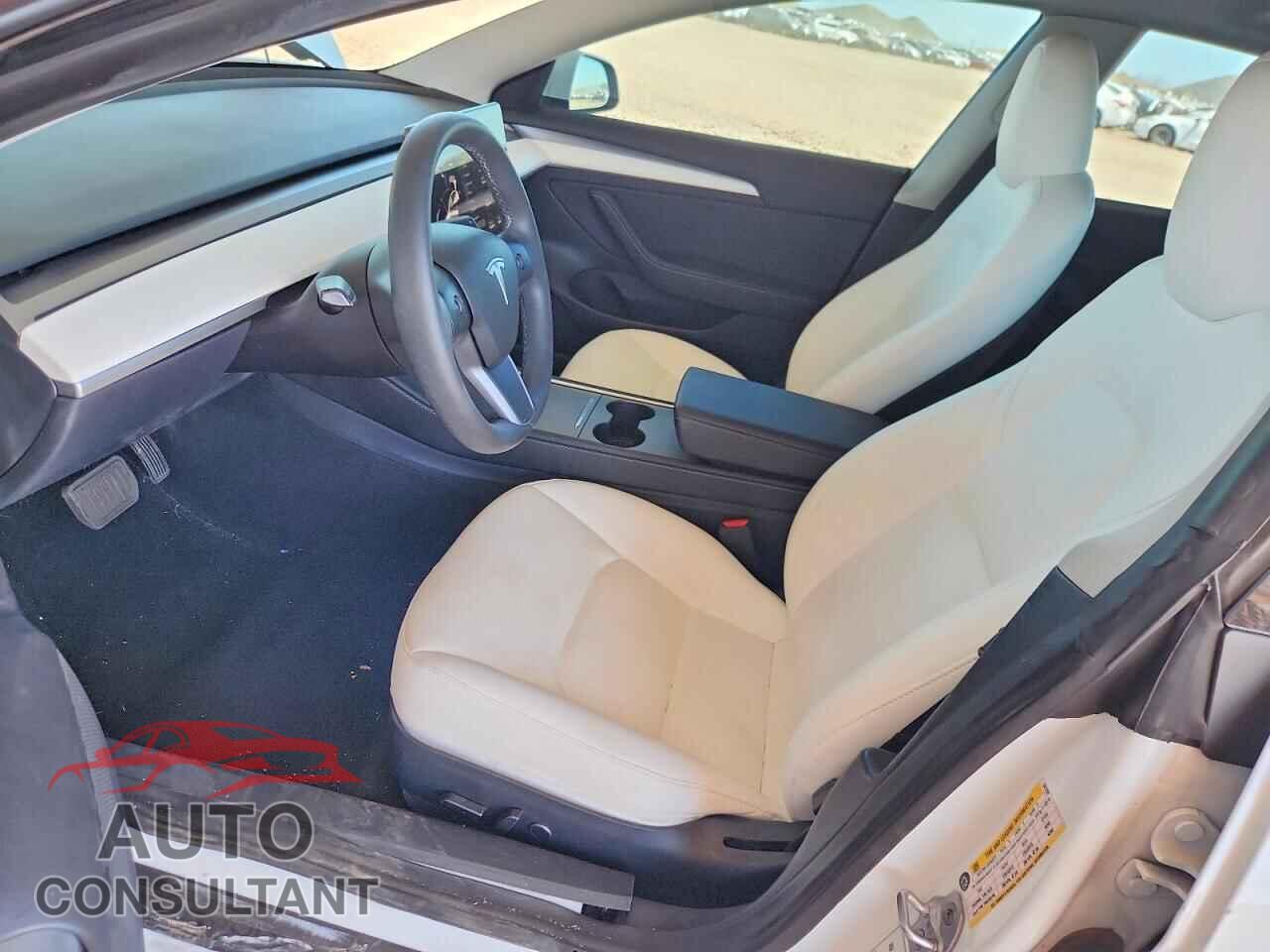 TESLA MODEL 3 2023 - 5YJ3E1EA5PF581299