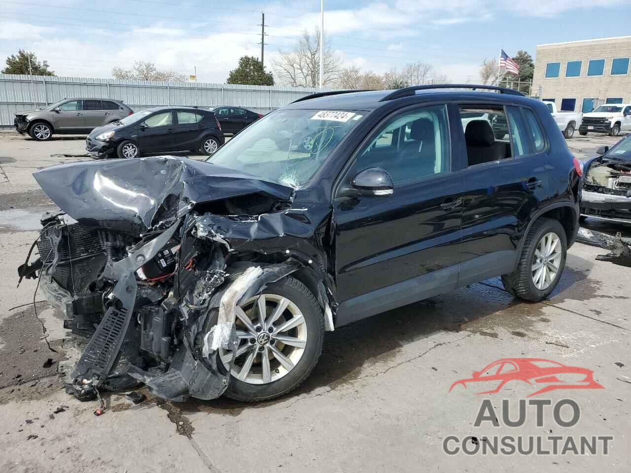 VOLKSWAGEN TIGUAN LIM 2018 - WVGBV7AX3JK003992