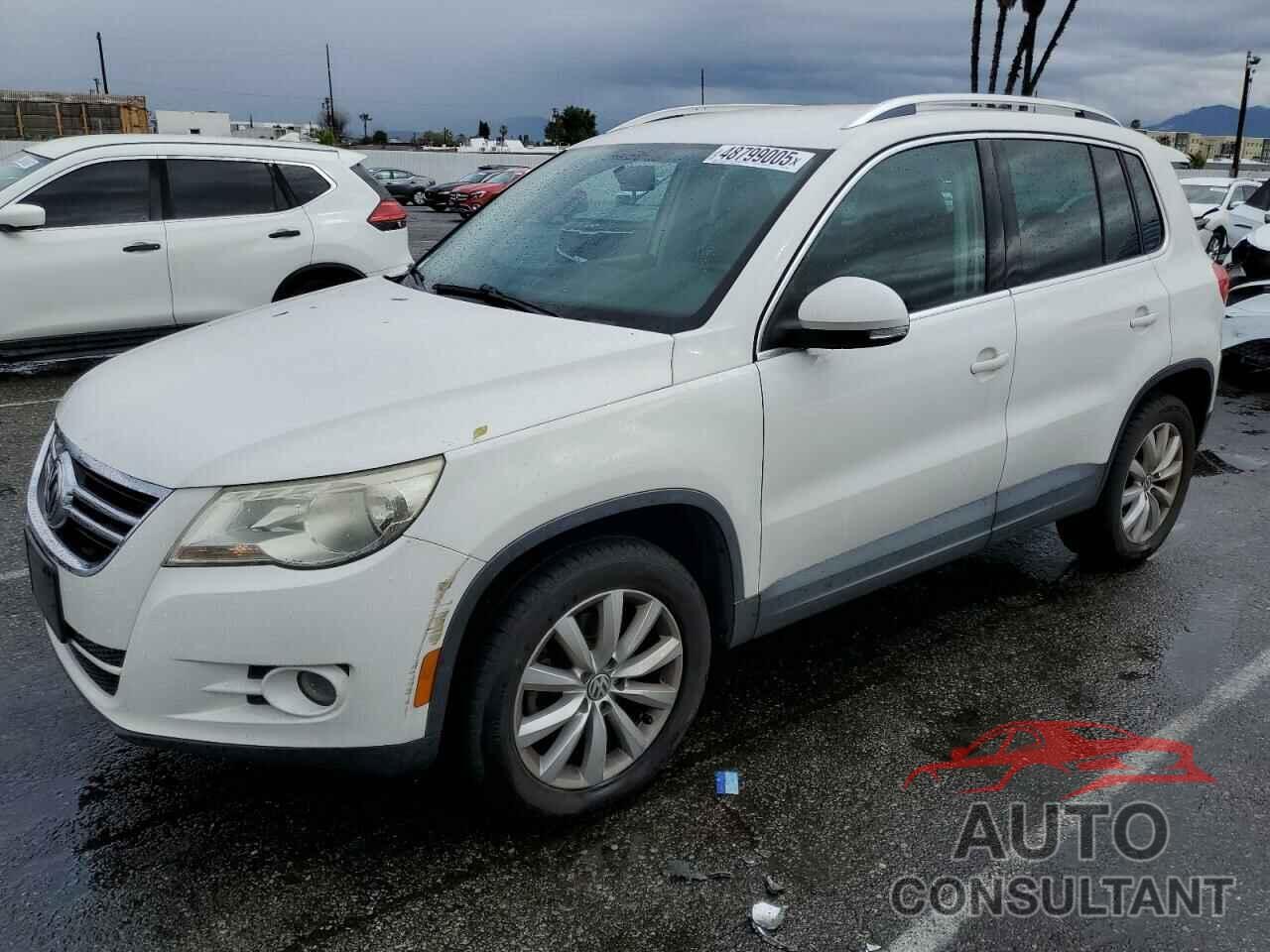 VOLKSWAGEN TIGUAN 2011 - WVGAV7AX4BW550985