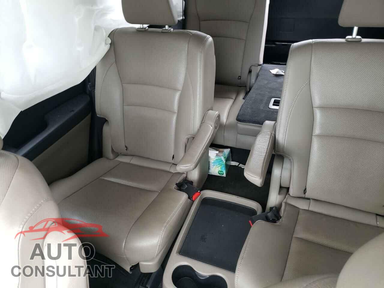 HONDA PILOT 2017 - 5FNYF6H02HB006937