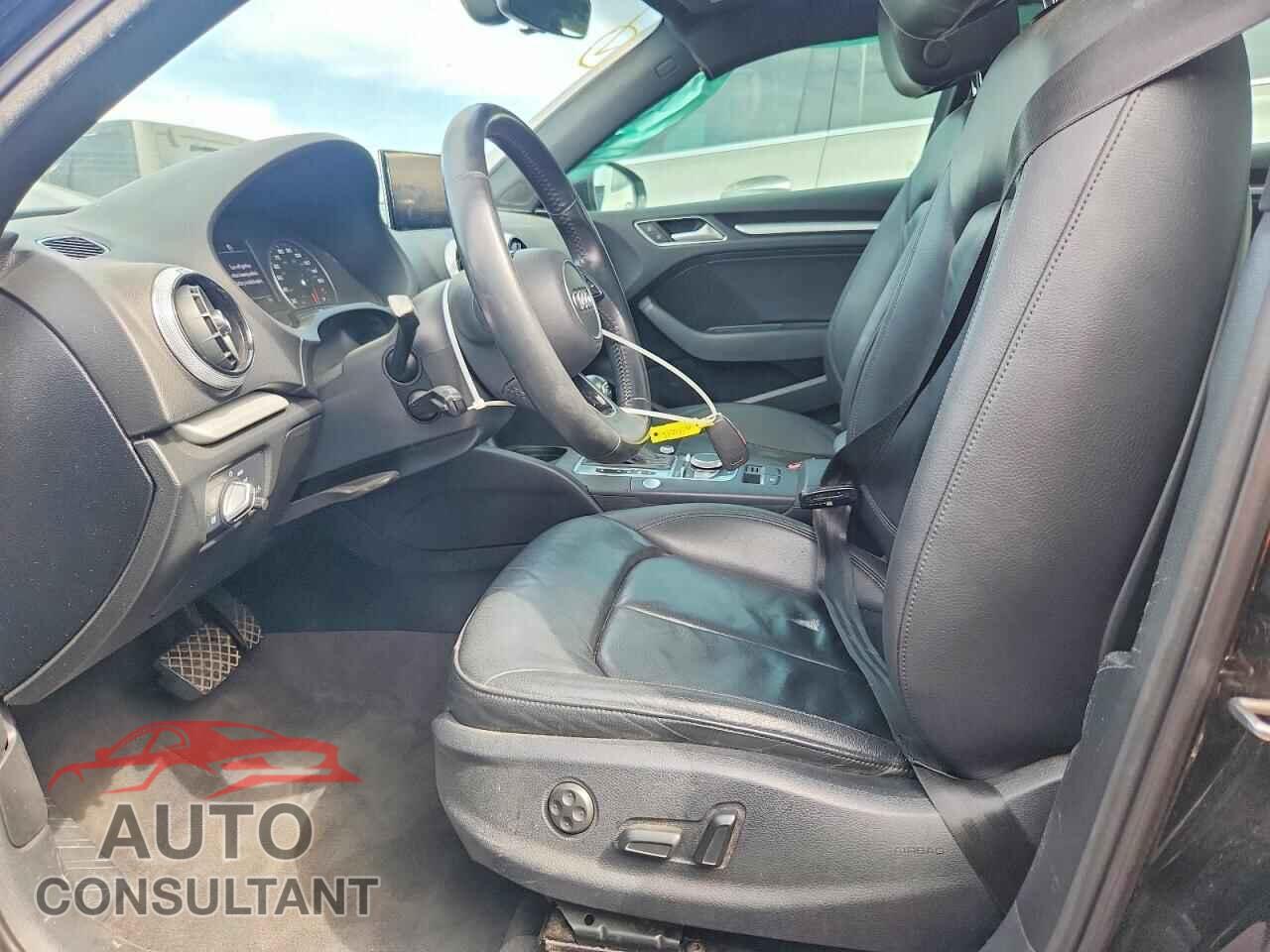 AUDI A3 2019 - WAUAUGFF6K1010989
