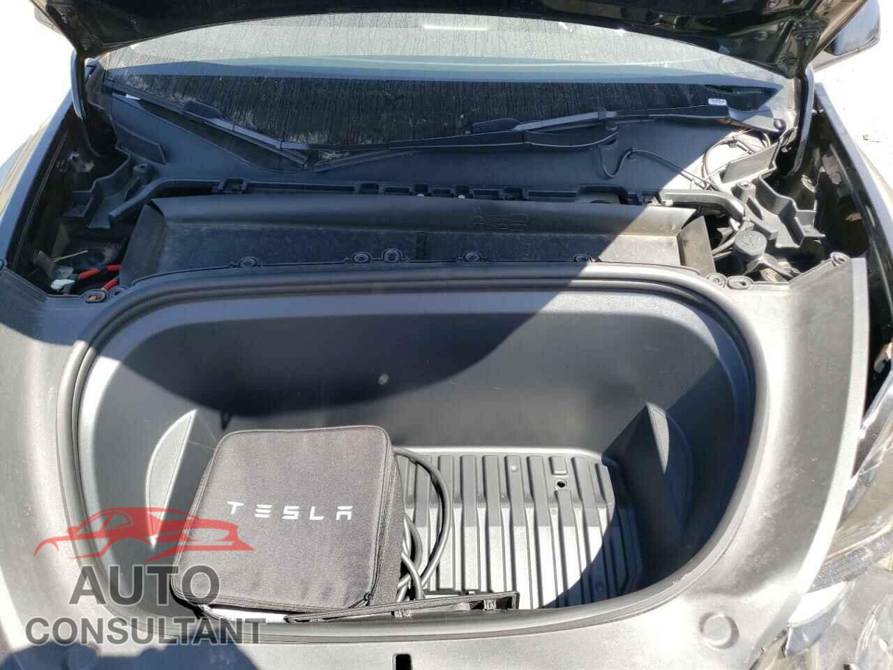 TESLA MODEL Y 2022 - 7SAYGDEE2NF480127