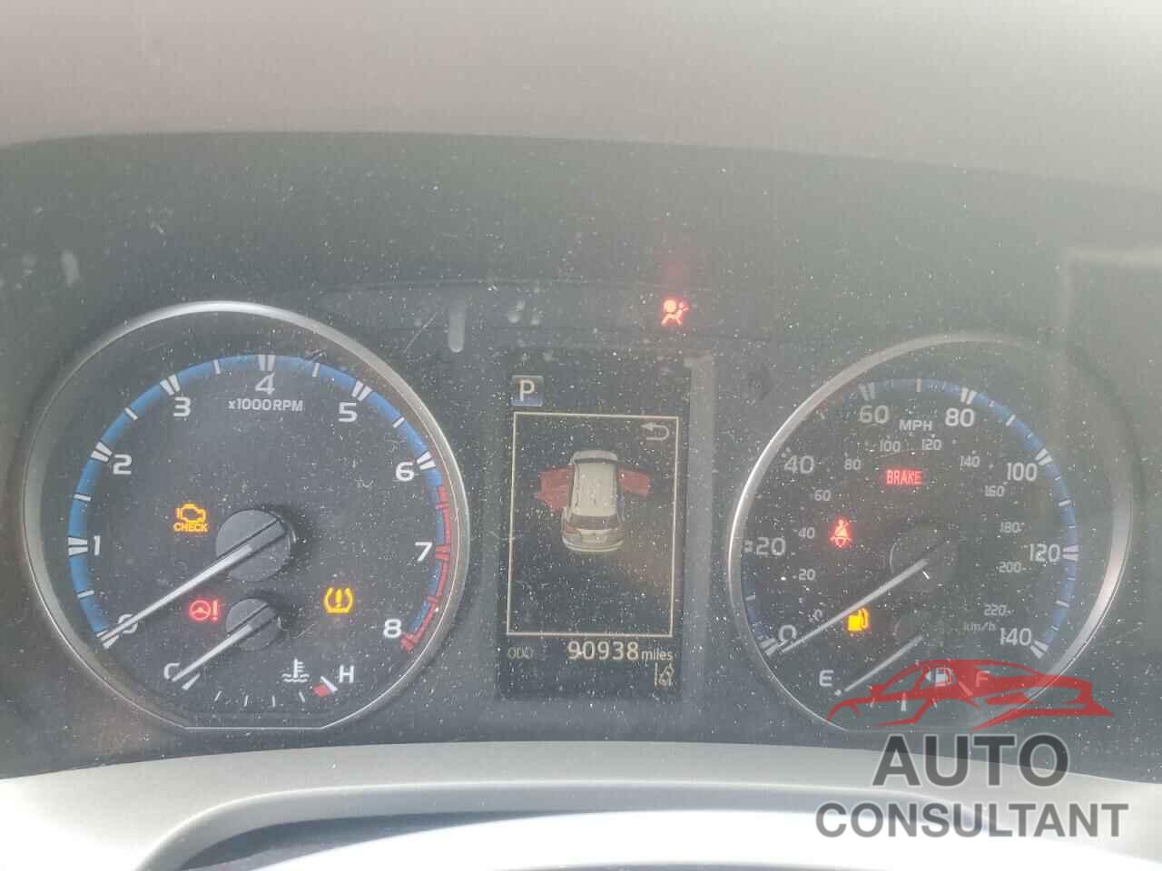 TOYOTA RAV4 2018 - 2T3BFREV8JW810151