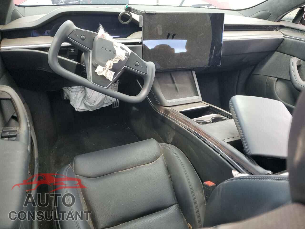 TESLA MODEL S 2023 - 5YJSA1E56PF521168