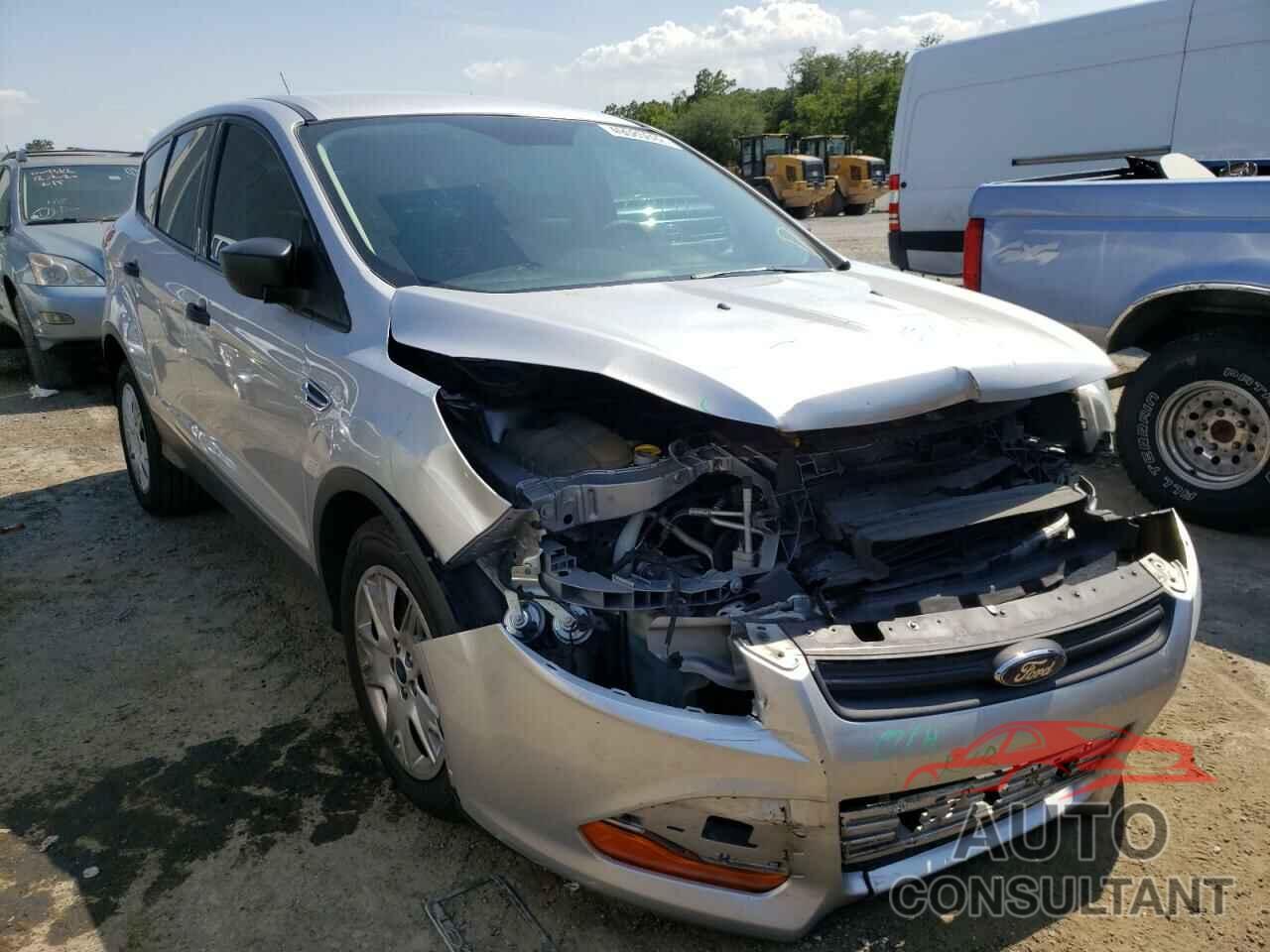 FORD ESCAPE 2016 - 1FMCU0F77GUB31057