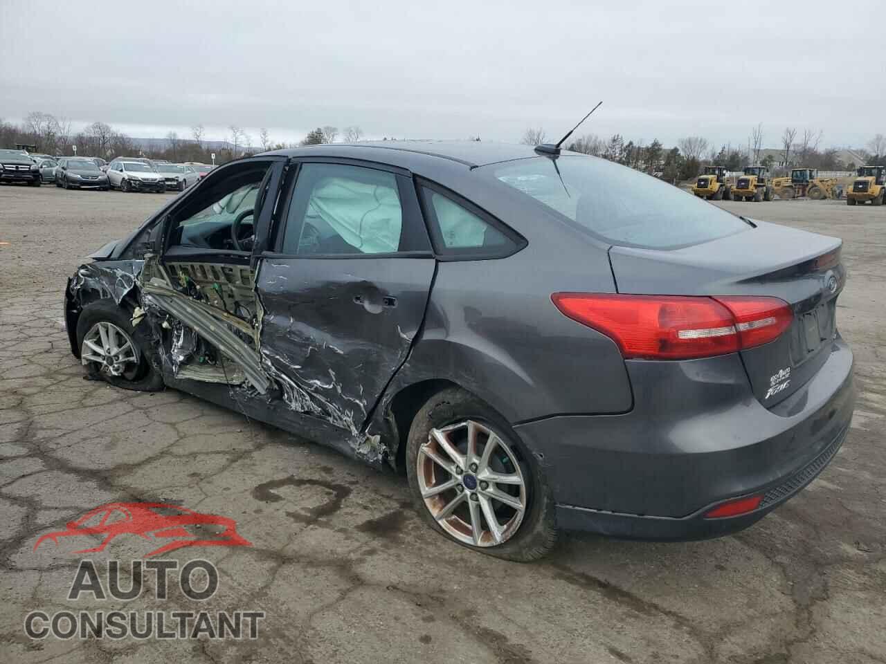 FORD FOCUS 2015 - 1FADP3F22FL353540