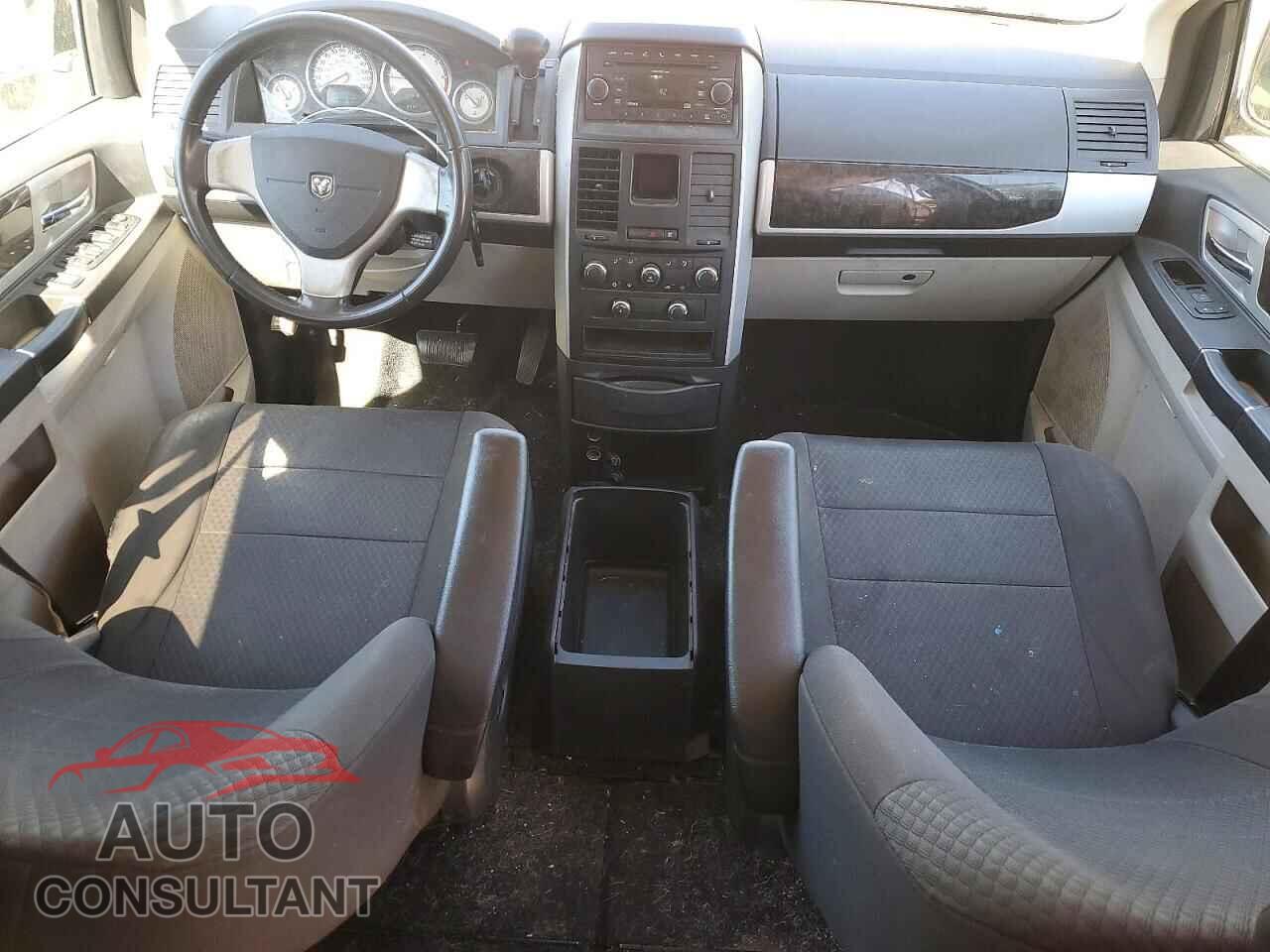 DODGE CARAVAN 2010 - 2D4RN5D18AR367716