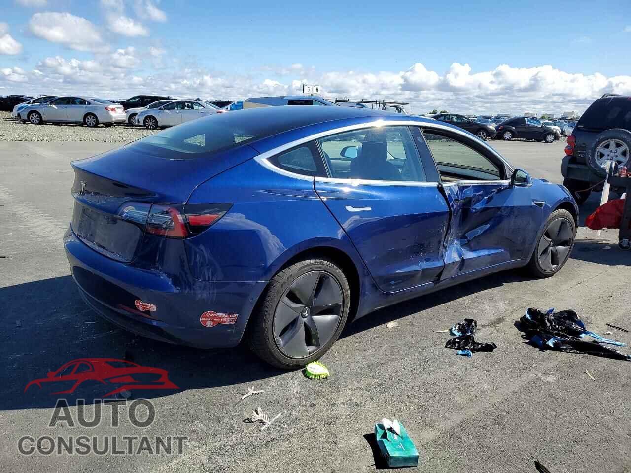TESLA MODEL 3 2018 - 5YJ3E1EA0JF102231