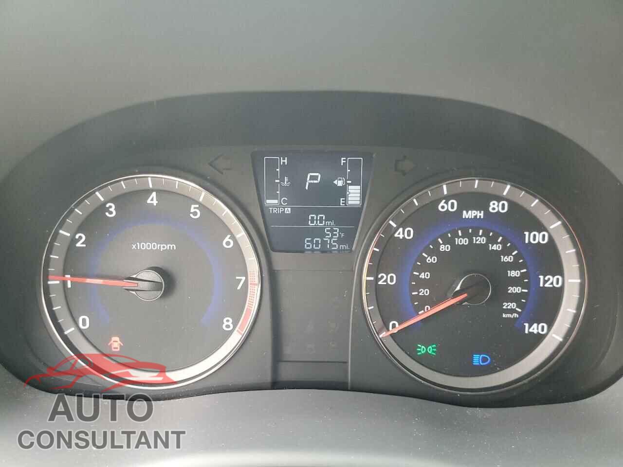 HYUNDAI ACCENT 2017 - KMHCT4AE5HU277281