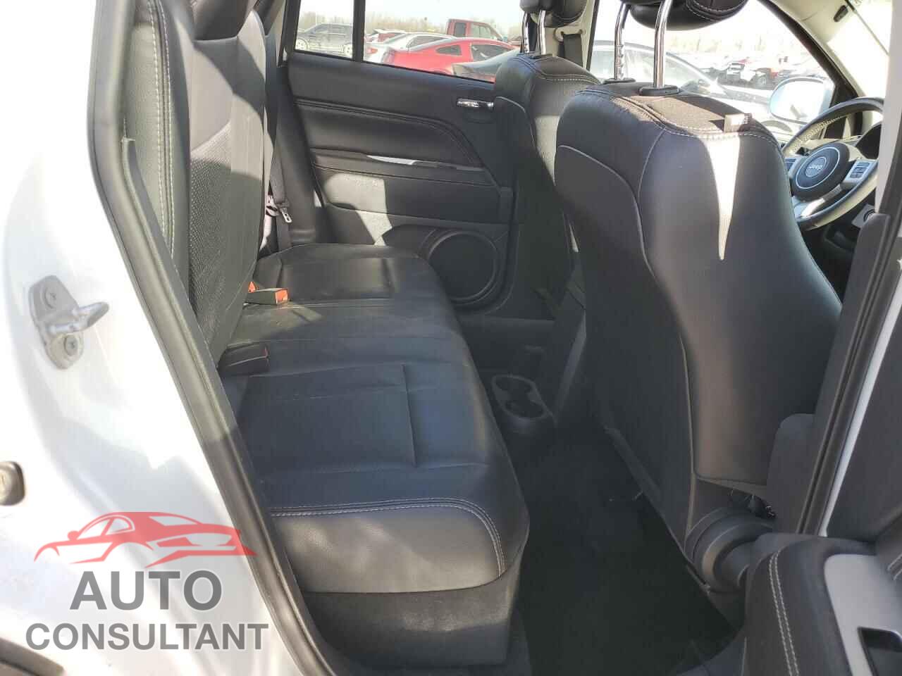 JEEP COMPASS 2015 - 1C4NJCEA0FD413821