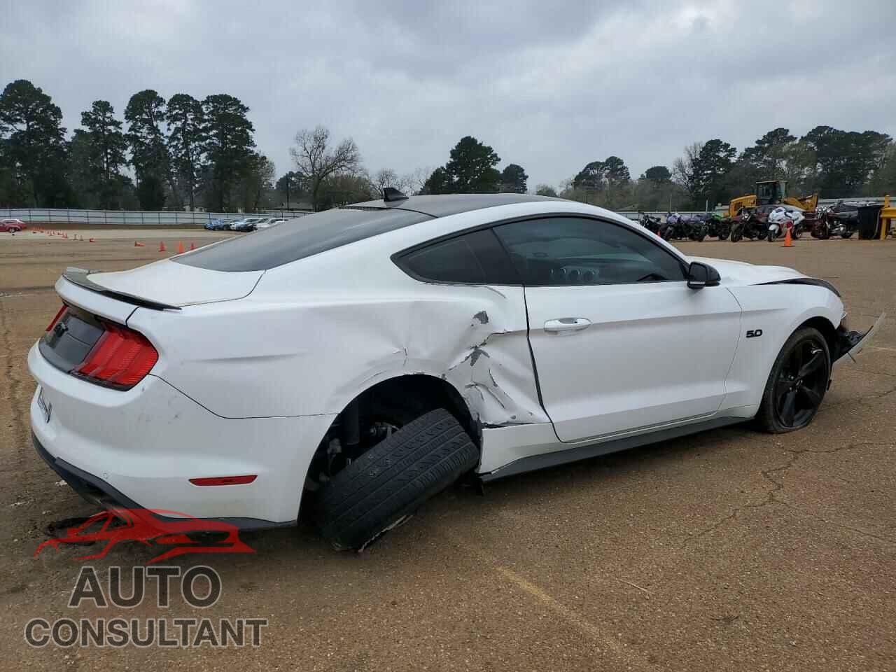 FORD MUSTANG 2022 - 1FA6P8CF3N5131573