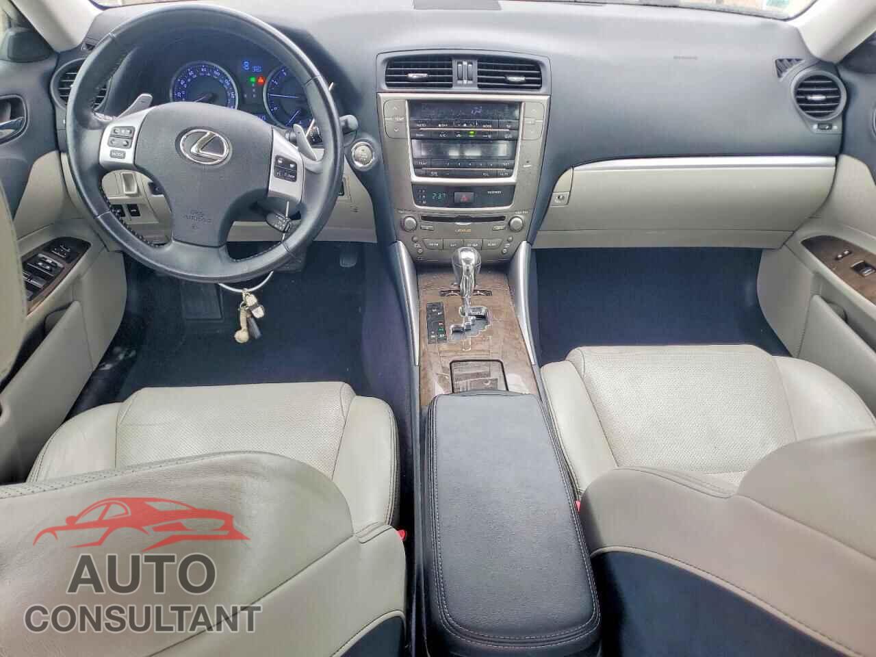 LEXUS IS 2011 - JTHBF5C20B5143990