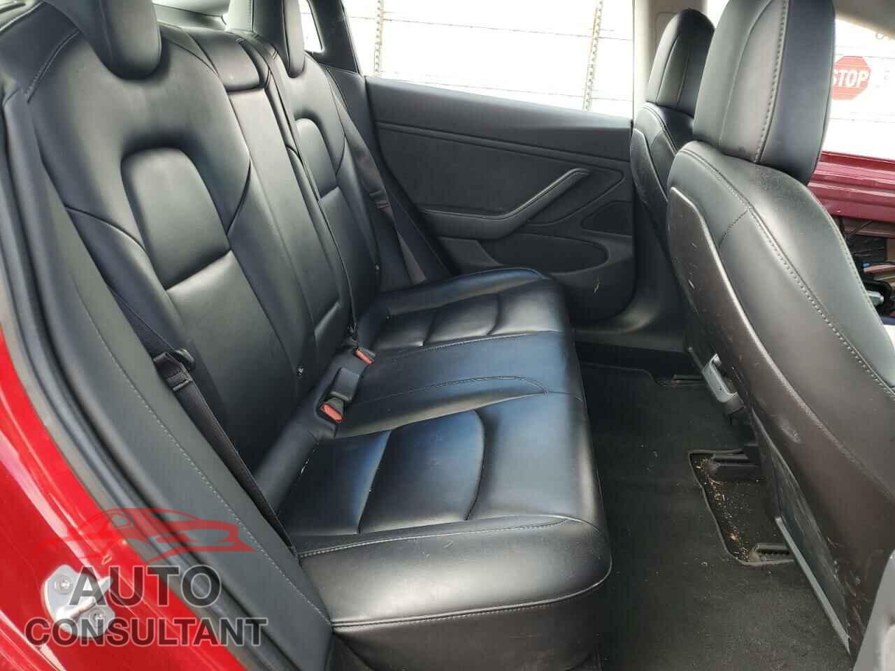 TESLA MODEL 3 2018 - 5YJ3E1EA1JF040838