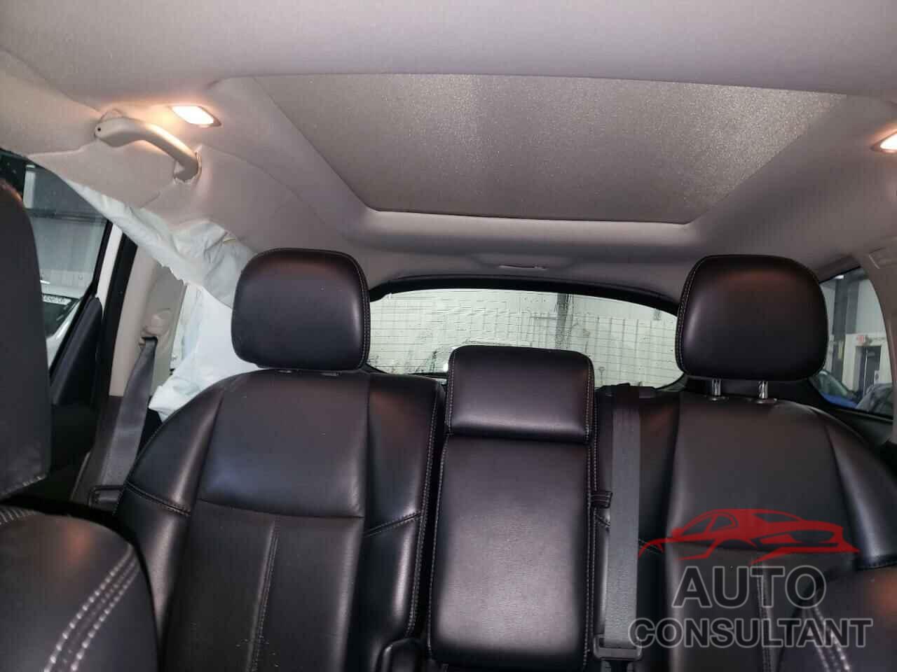 NISSAN PATHFINDER 2018 - 5N1DR2MM6JC633095