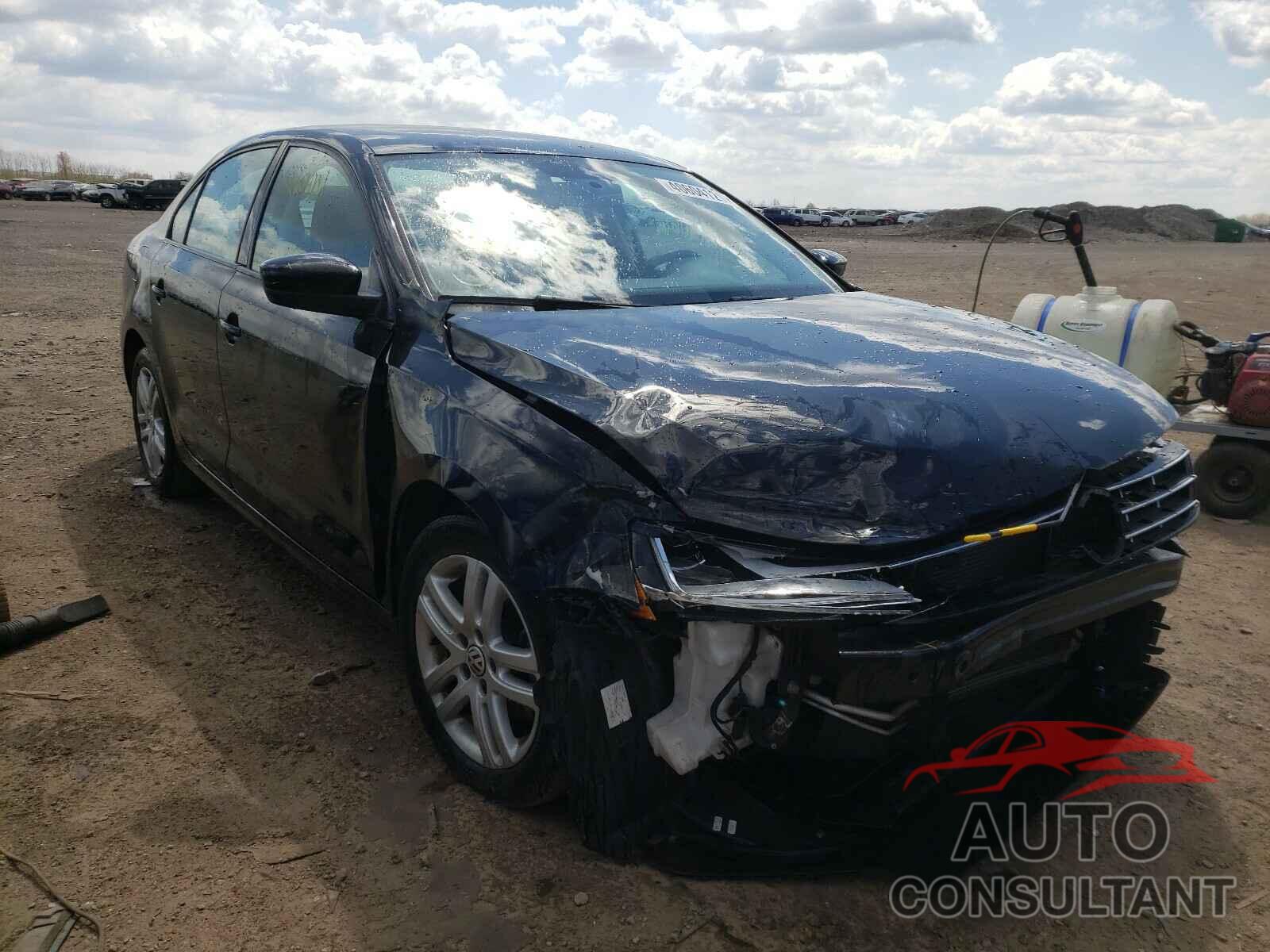 VOLKSWAGEN JETTA 2018 - 3VW2B7AJ0JM257805