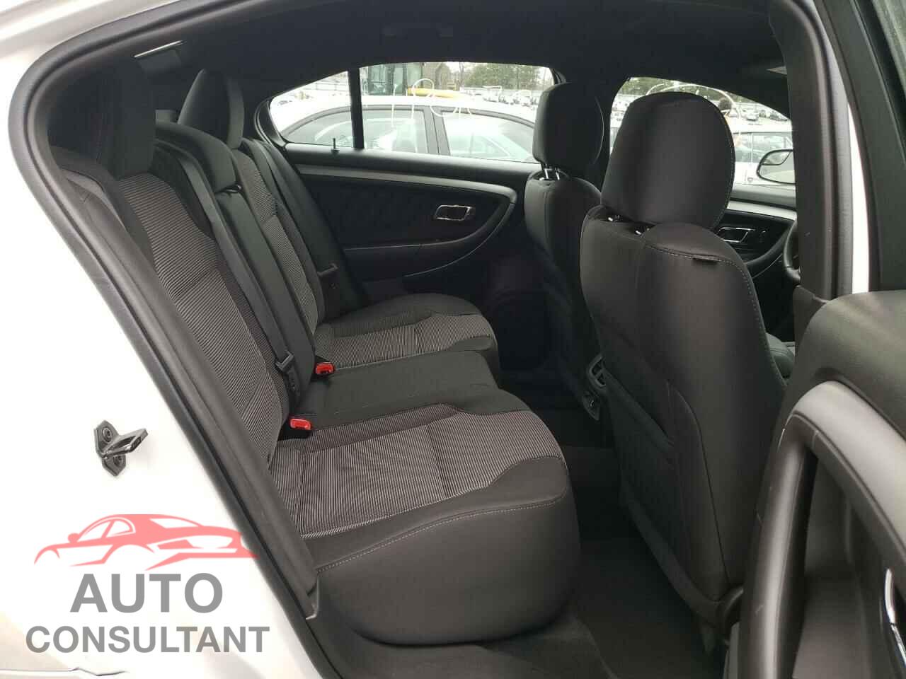 FORD TAURUS 2017 - 1FAHP2E83HG110364