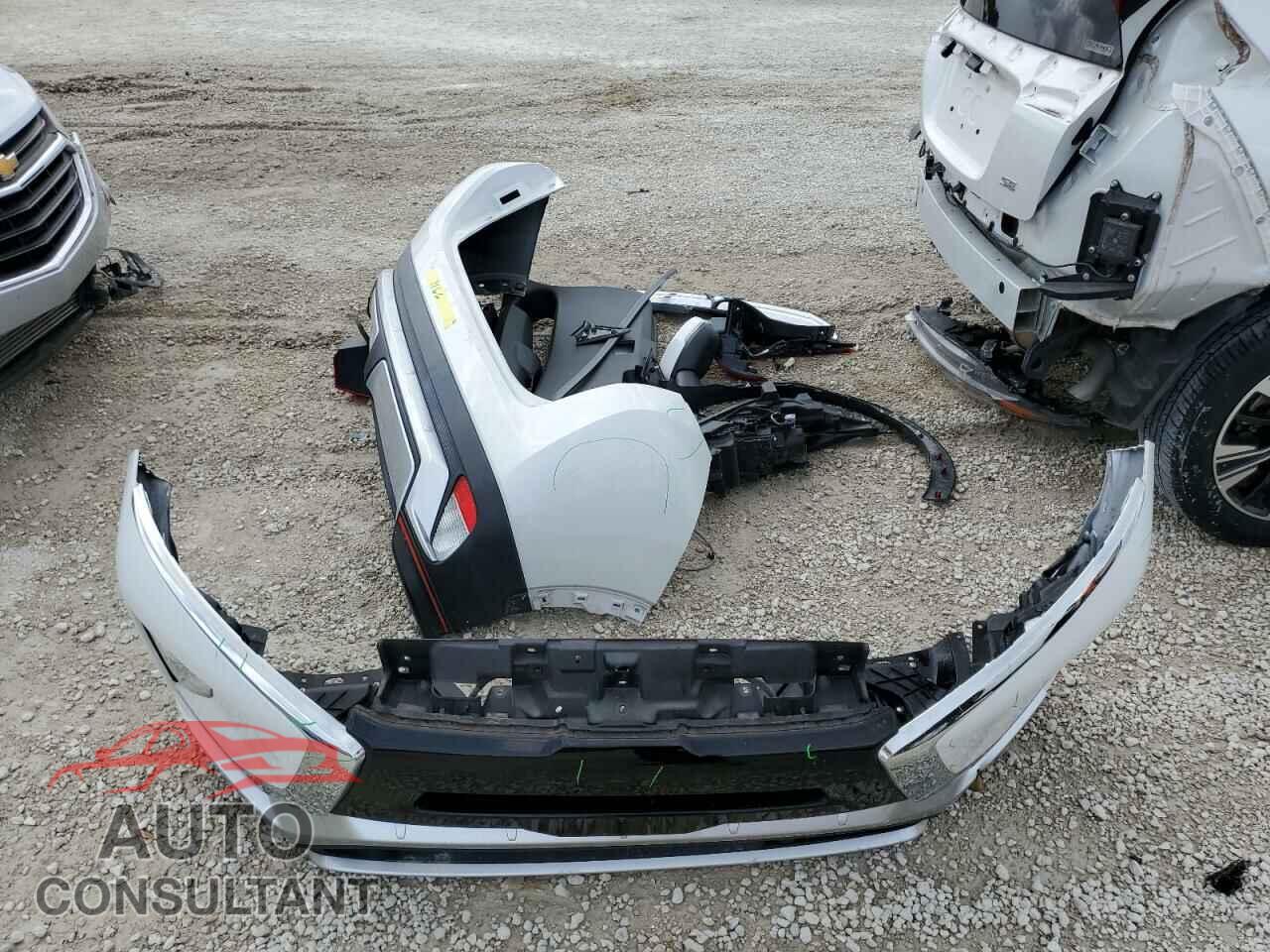 MITSUBISHI ECLIPSE 2018 - JA4AT5AA8JZ061166