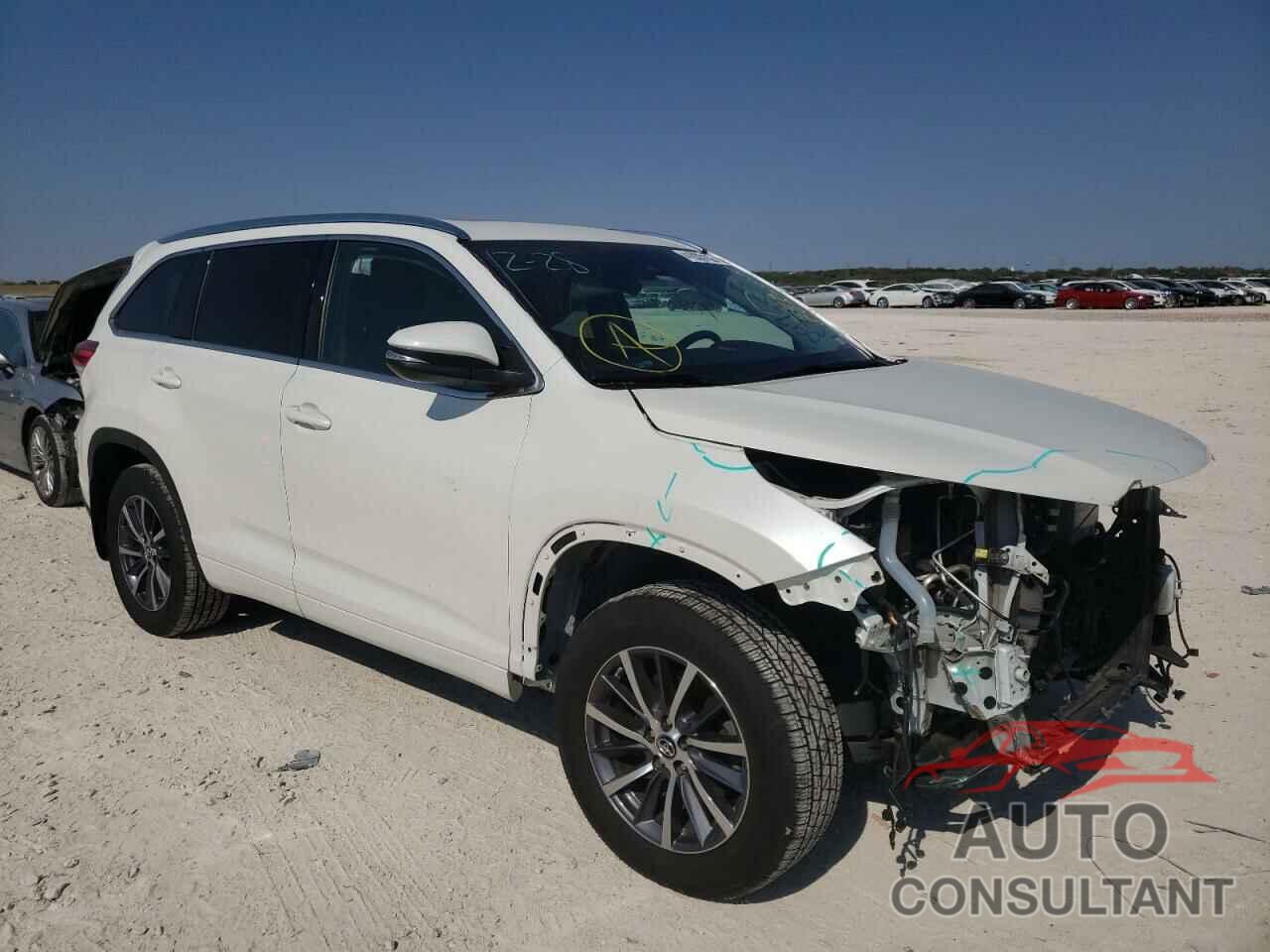 TOYOTA HIGHLANDER 2018 - 5TDJZRFH3JS526097