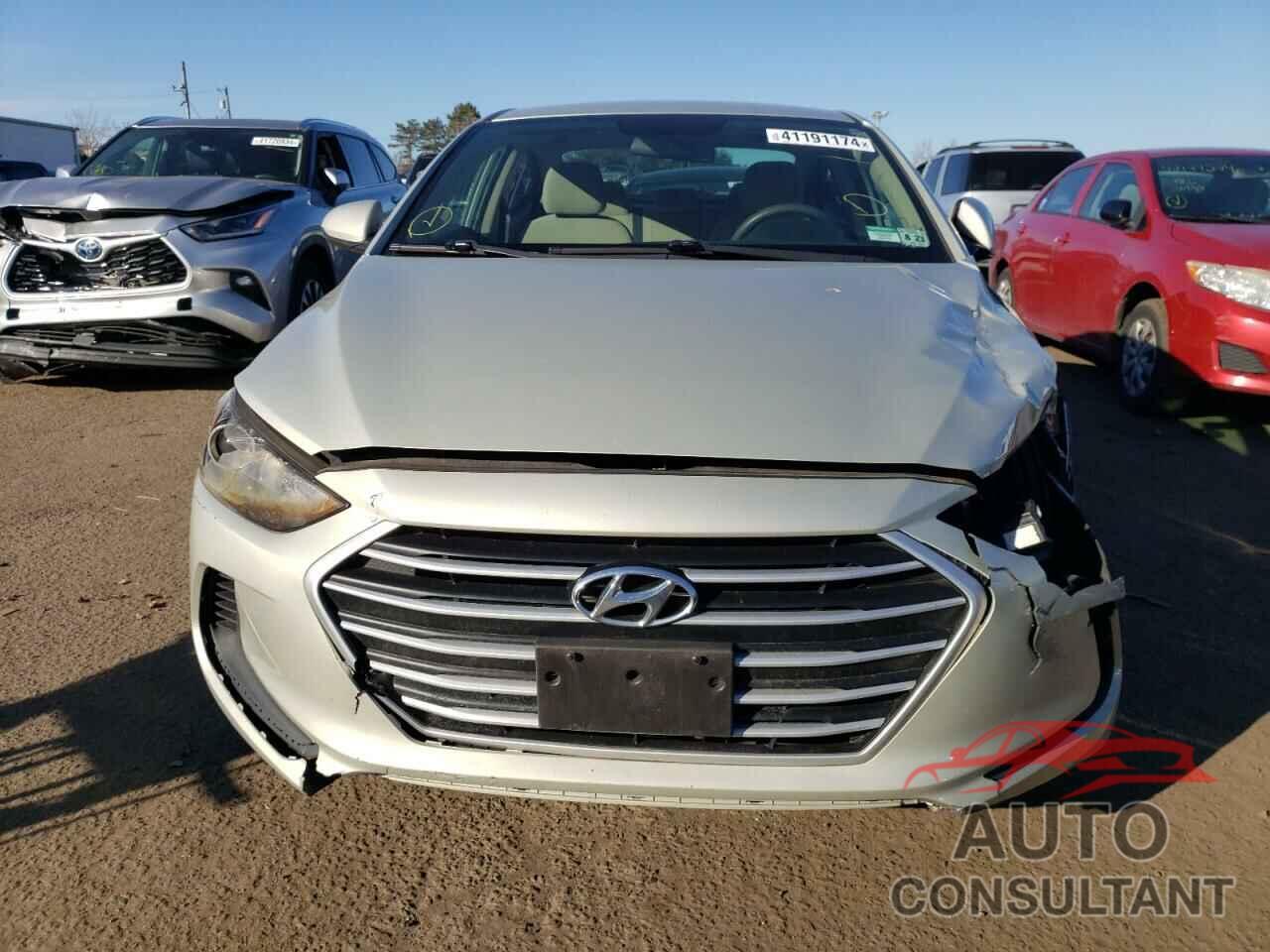 HYUNDAI ELANTRA 2018 - 5NPD74LF8JH390998