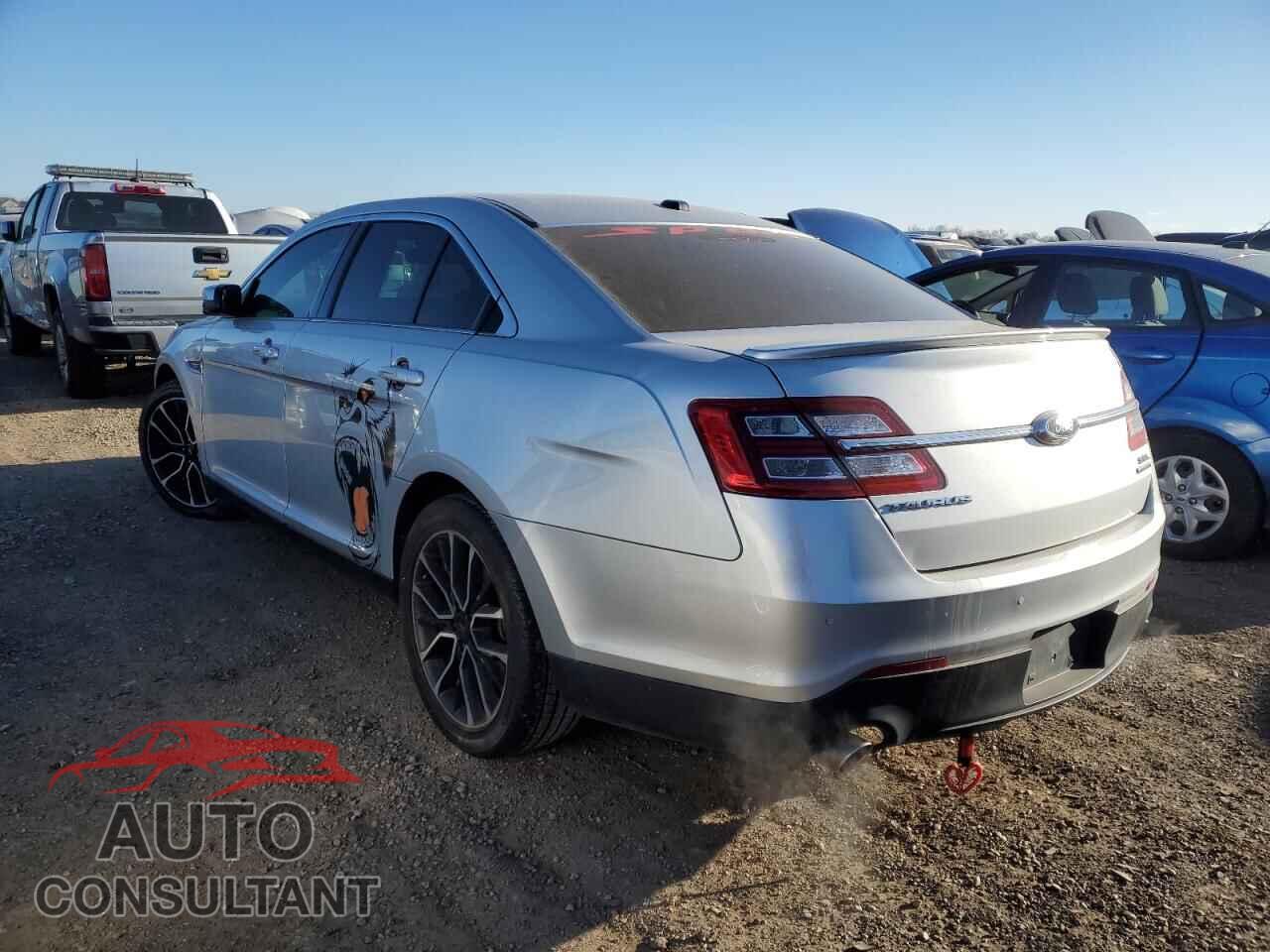 FORD TAURUS 2017 - 1FAHP2E82HG127799