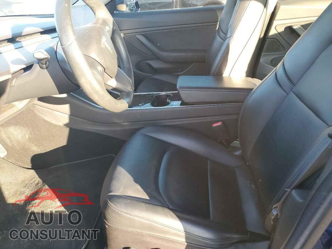TESLA MODEL 3 2018 - 5YJ3E1EA2JF011820