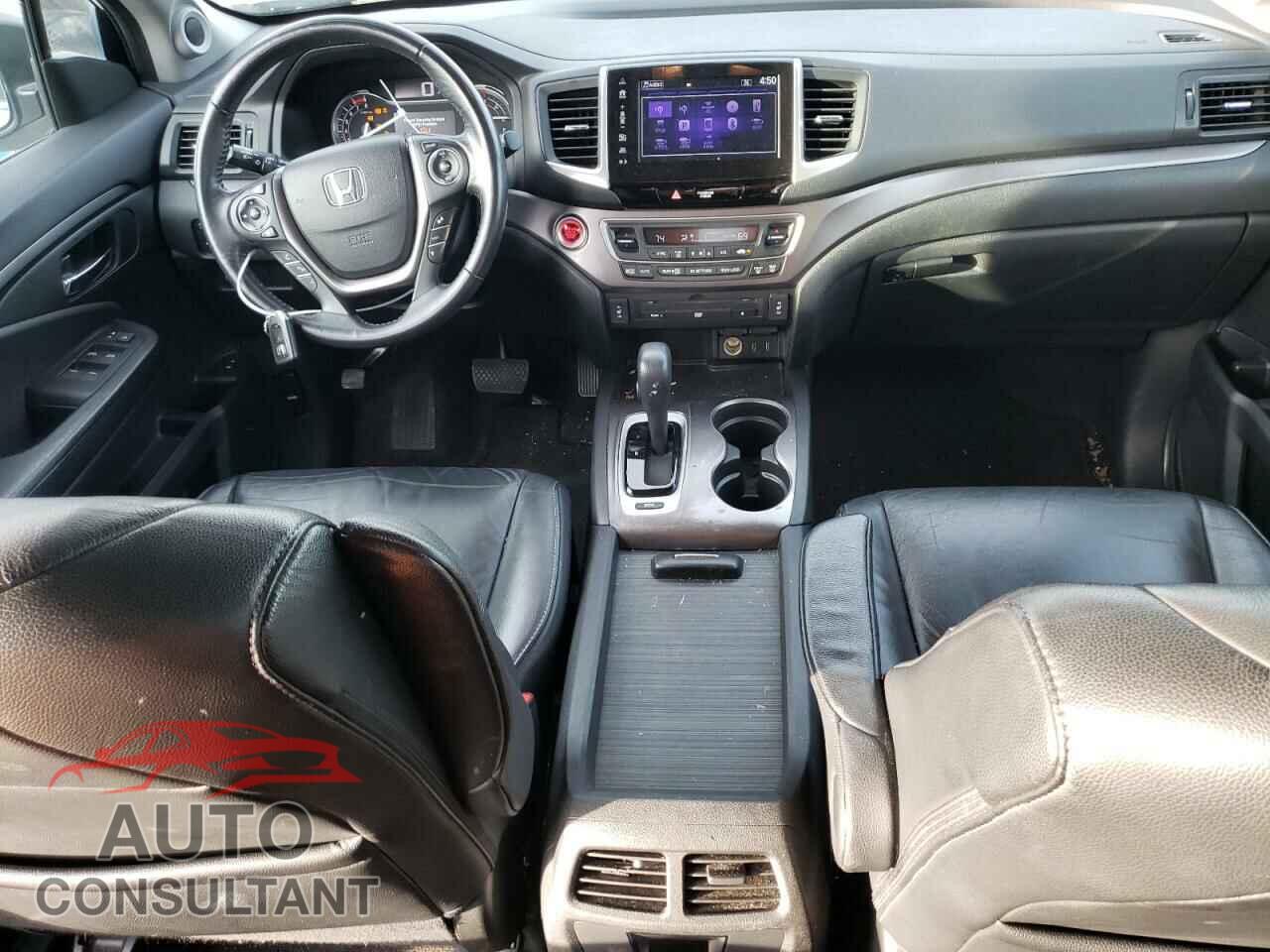 HONDA PILOT 2017 - 5FNYF5H86HB040105
