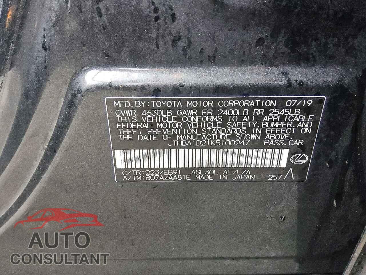 LEXUS IS 2019 - JTHBA1D21K5100247