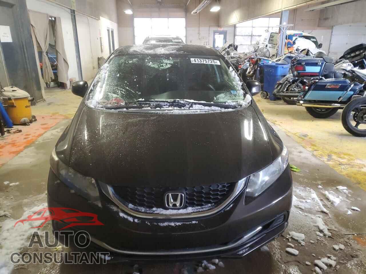 HONDA CIVIC 2013 - 2HGFB2F51DH586357