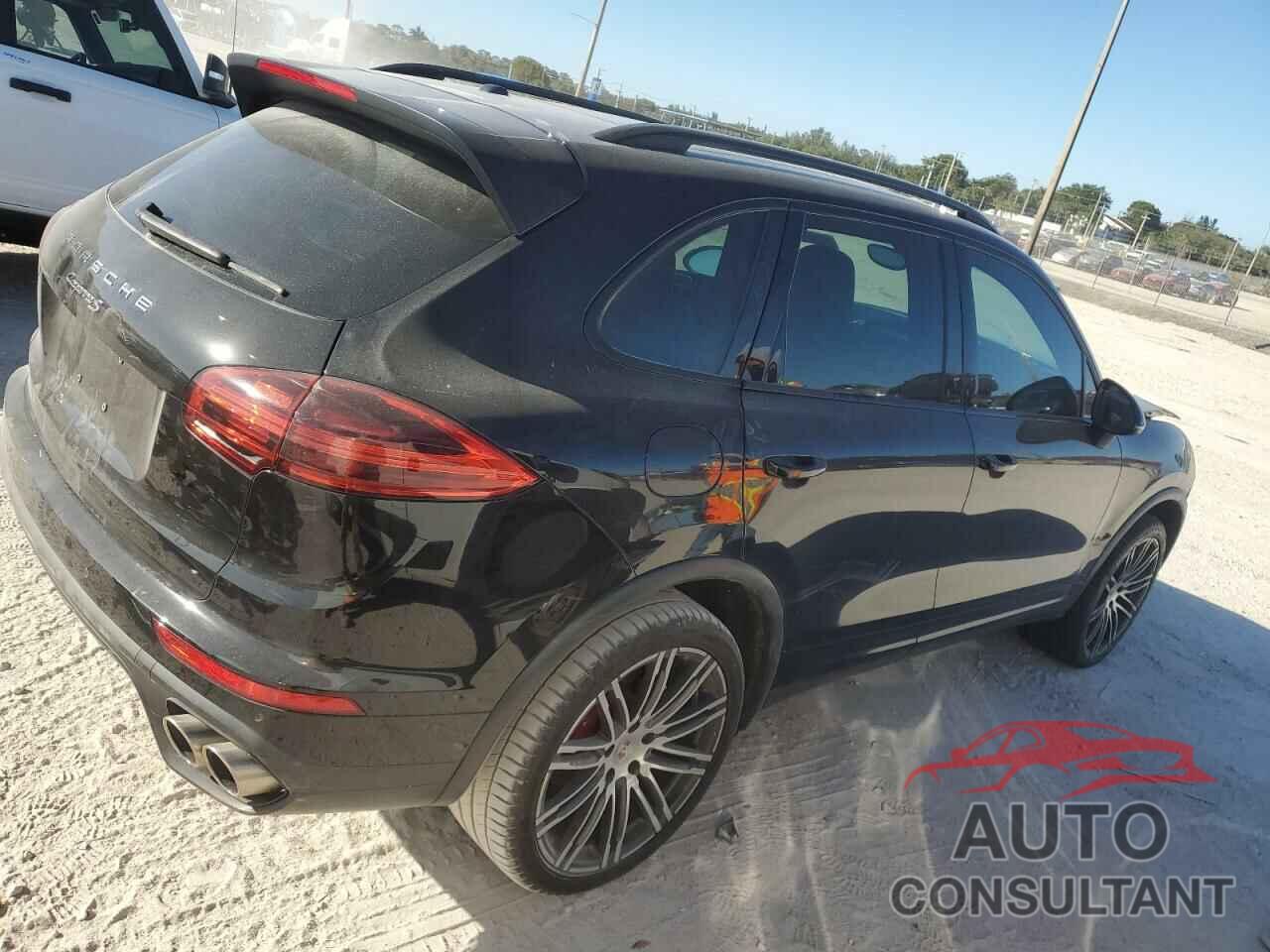 PORSCHE CAYENNE 2016 - WP1AB2A28GLA93772