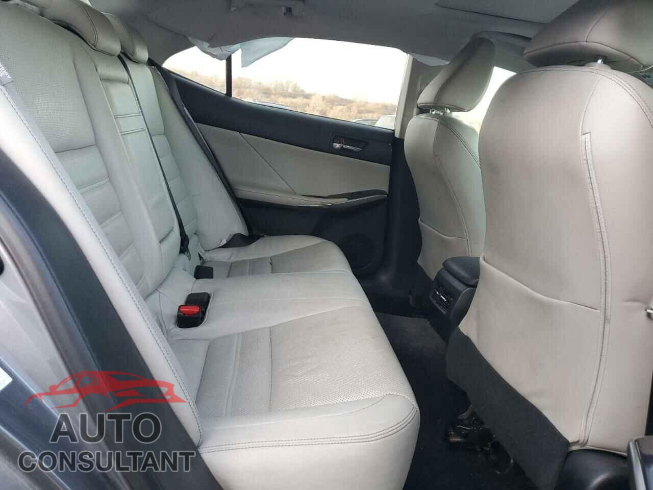 LEXUS IS 2014 - JTHCF1D20E5001364