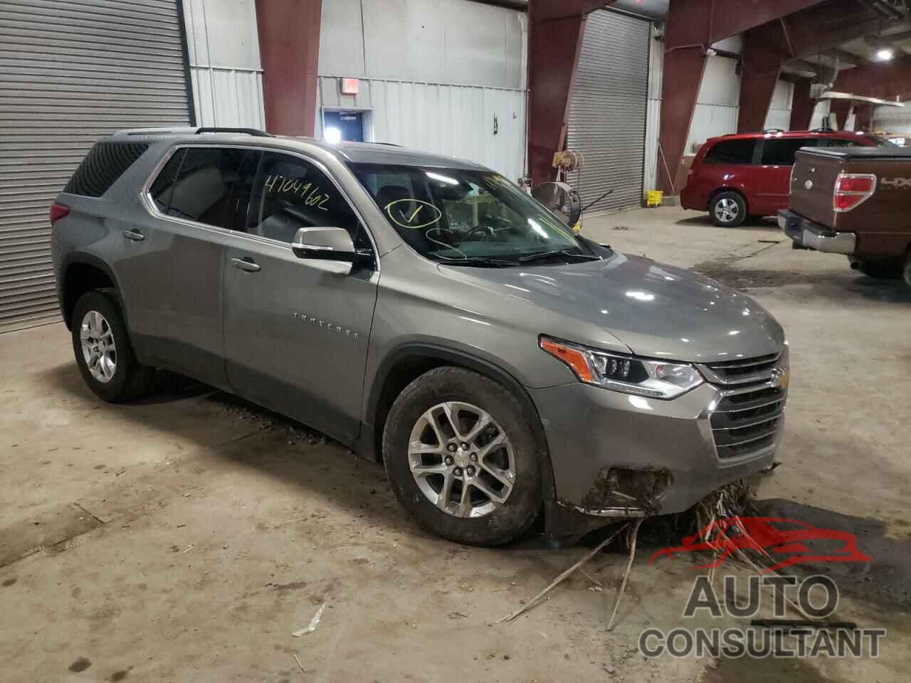 CHEVROLET TRAVERSE 2018 - 1GNERGKW3JJ181152