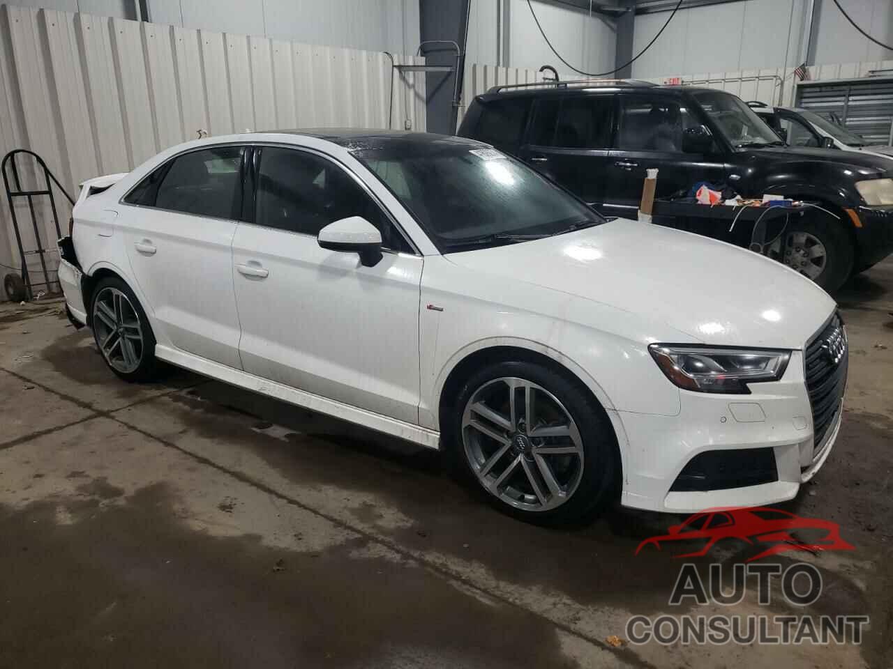 AUDI A3 2018 - WAUJ8GFF9J1069070