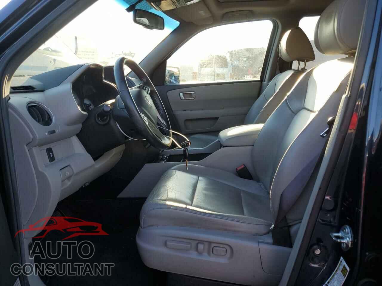 HONDA PILOT 2012 - 5FNYF4H55CB021781