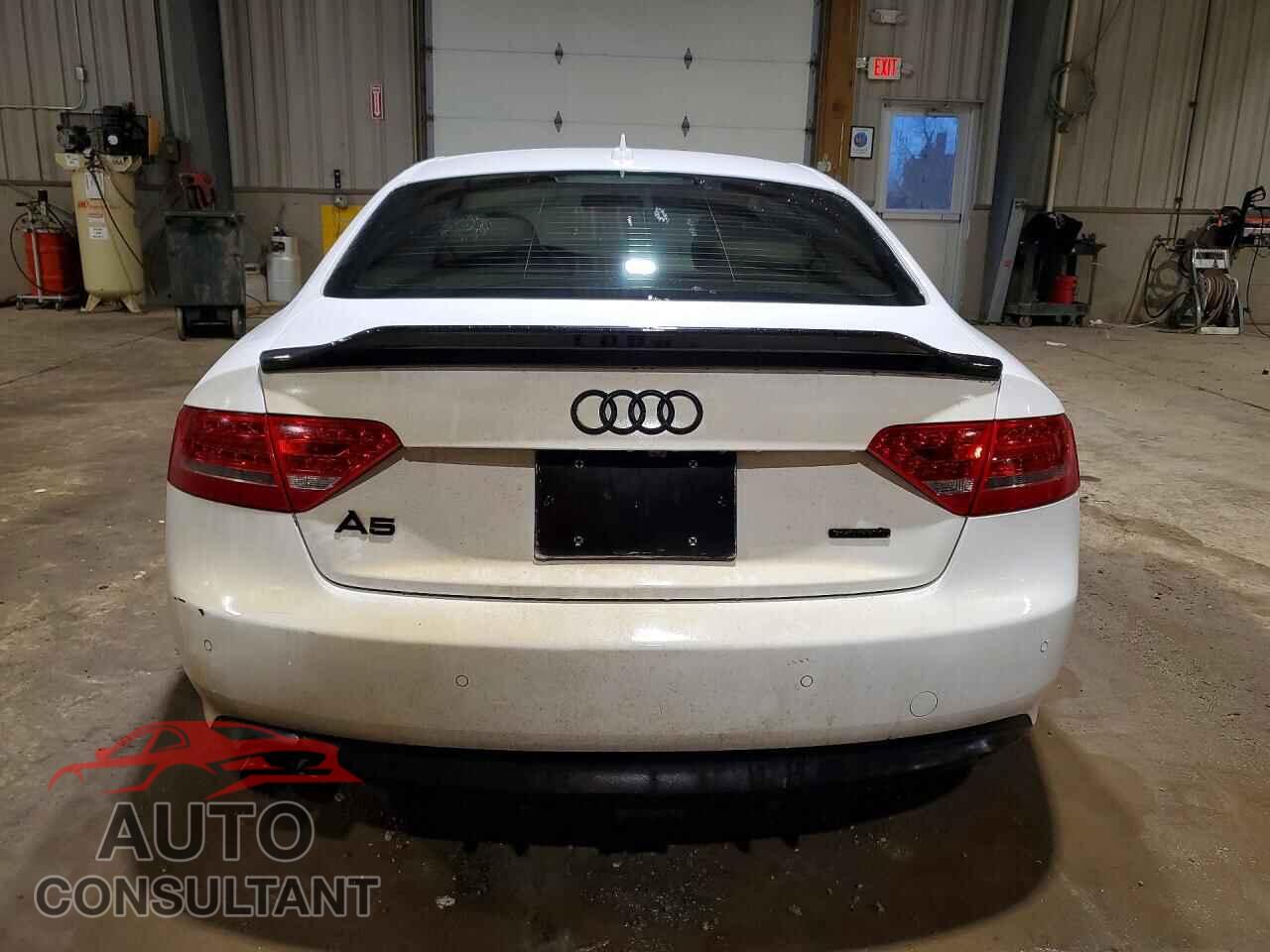 AUDI A5 2010 - WAULFAFR5AA007915