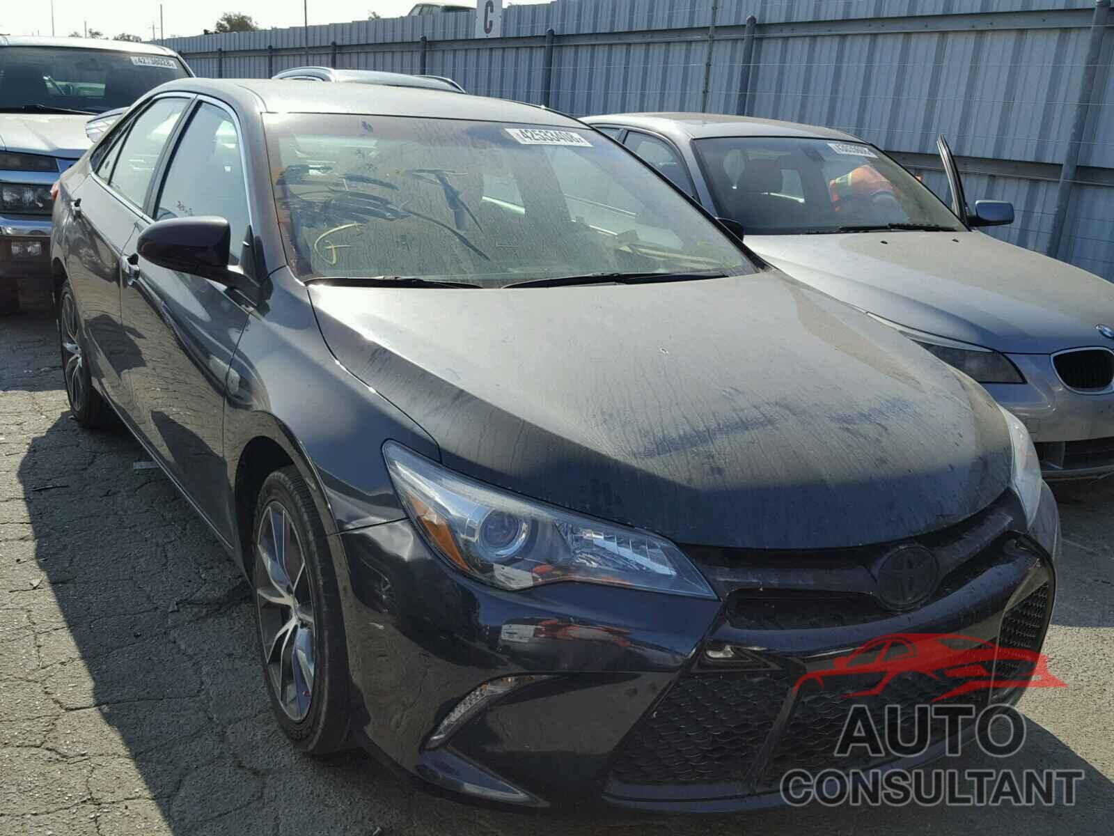 TOYOTA CAMRY 2015 - 4T1BF1FK3FU935743