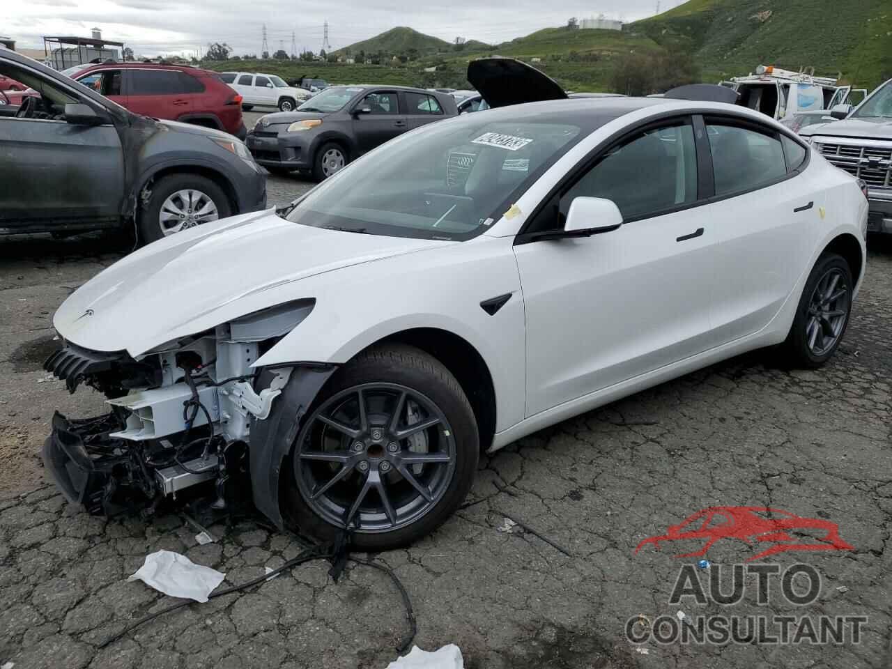 TESLA MODEL 3 2022 - 5YJ3E1EA6NF290503