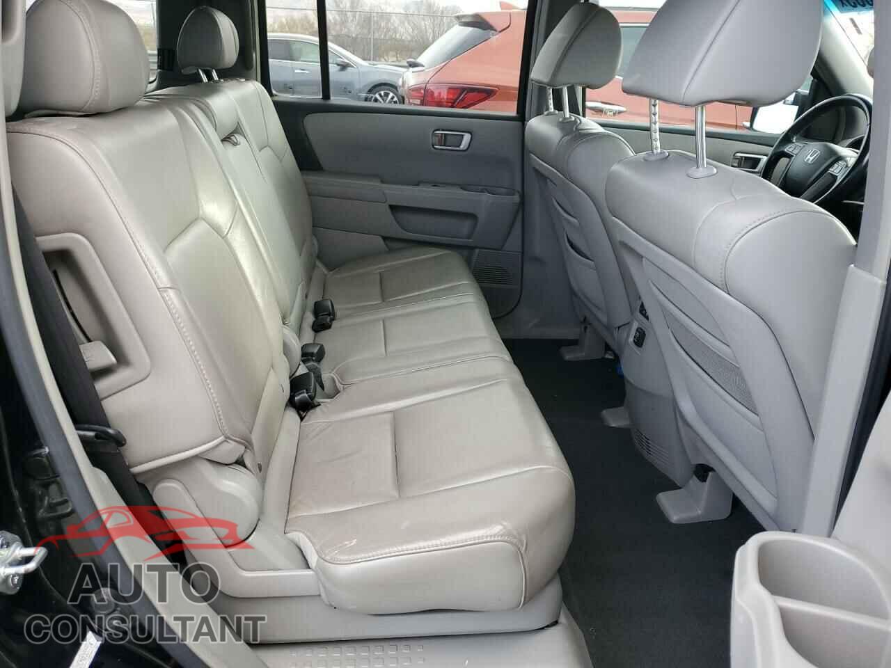 HONDA PILOT 2009 - 5FNYF48579B007714