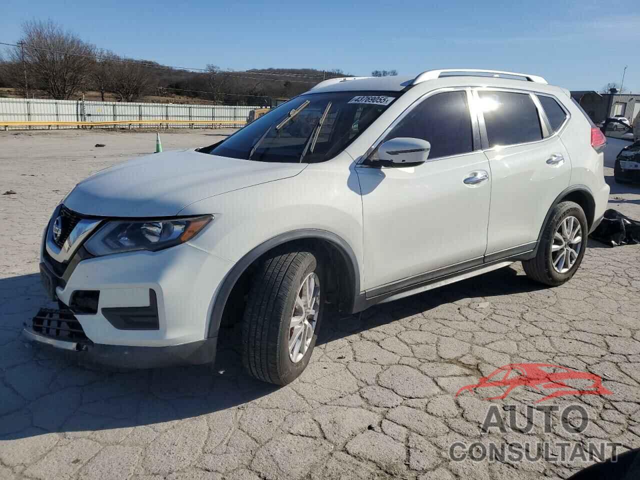 NISSAN ROGUE 2017 - KNMAT2MT3HP526170