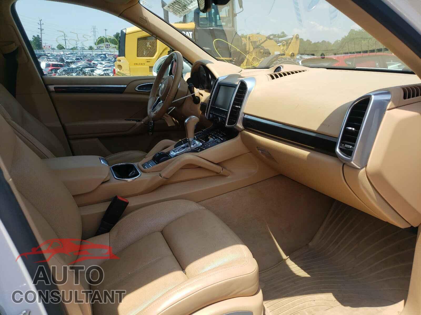 PORSCHE CAYENNE 2016 - WP1AB2A20GLA95838