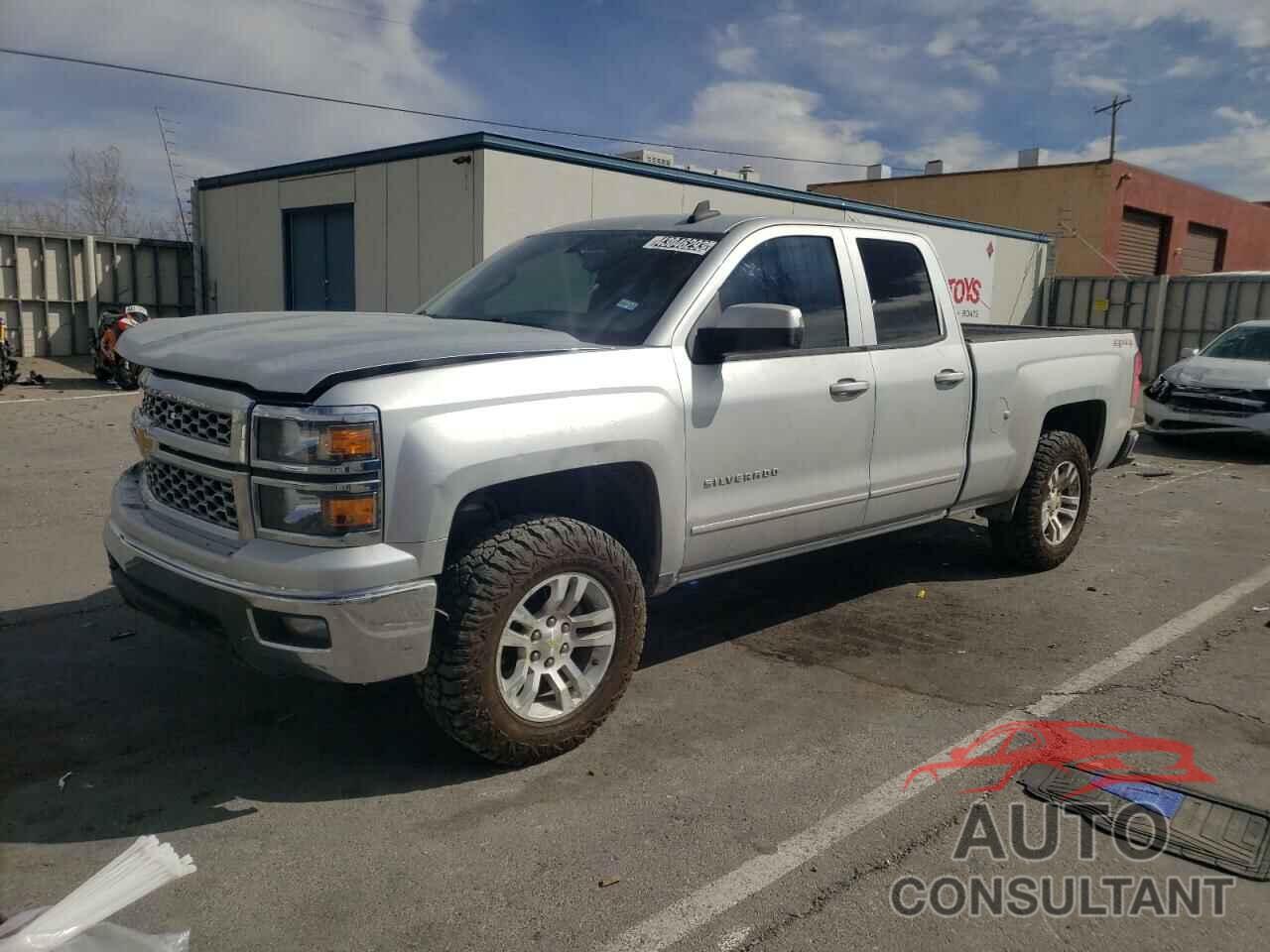 CHEVROLET SILVERADO 2015 - 1GCVKREC3FZ333756