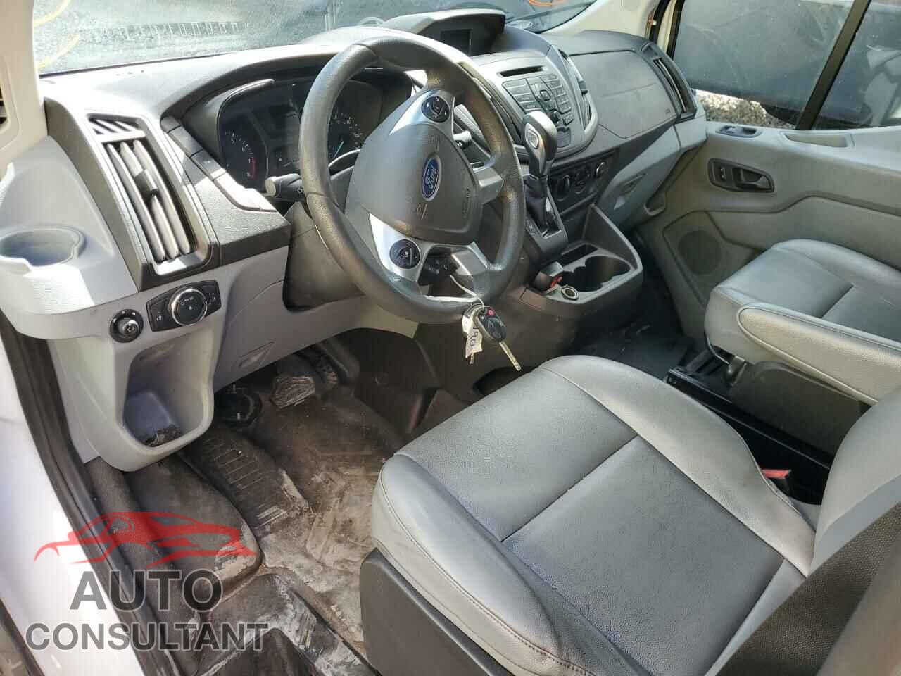 FORD TRANSIT 2019 - 1FTYR2CM7KKB14913