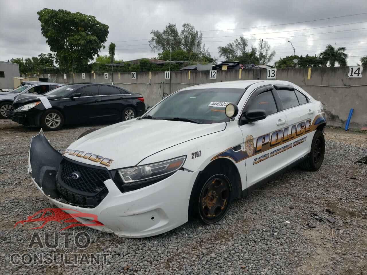 FORD TAURUS 2016 - 1FAHP2MK1GG107040
