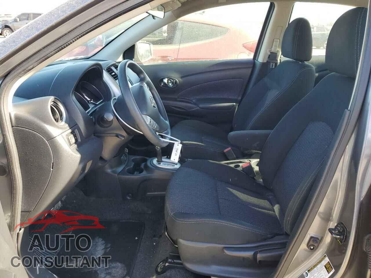 NISSAN VERSA 2019 - 3N1CN7APXKL847068