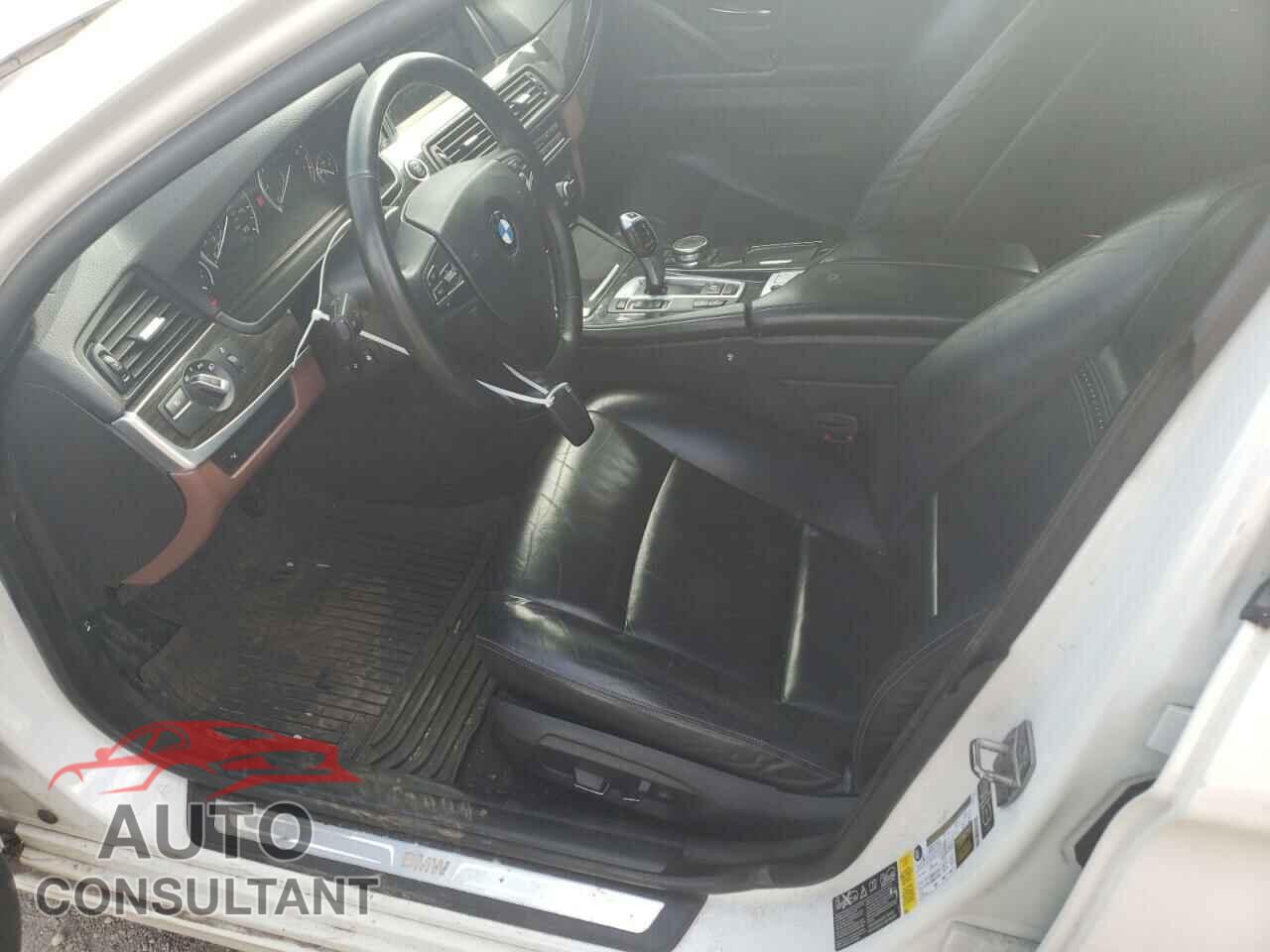 BMW 5 SERIES 2015 - WBA5B3C56FD542727