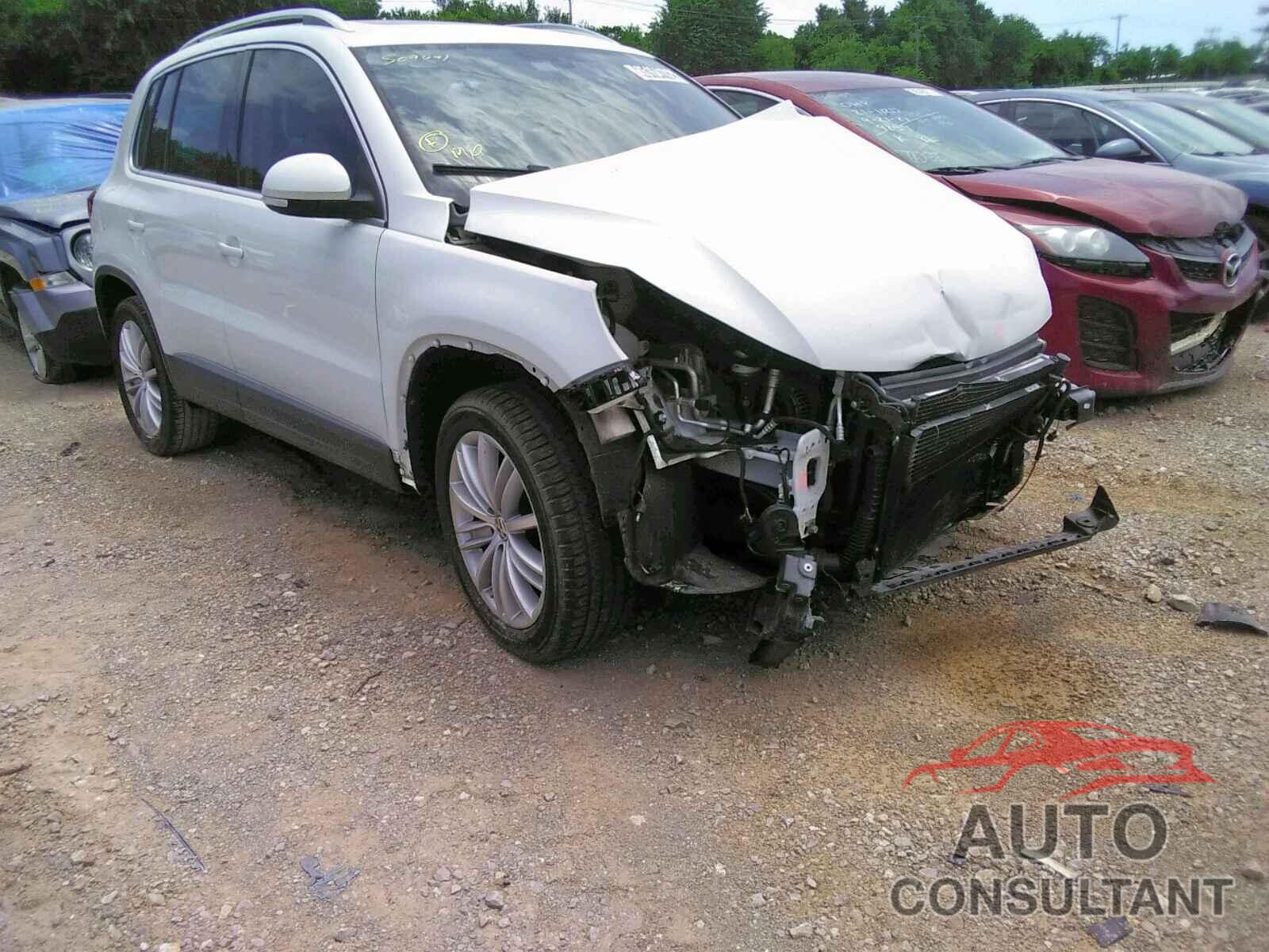 VOLKSWAGEN TIGUAN 2016 - WVGAV7AX3GW509691