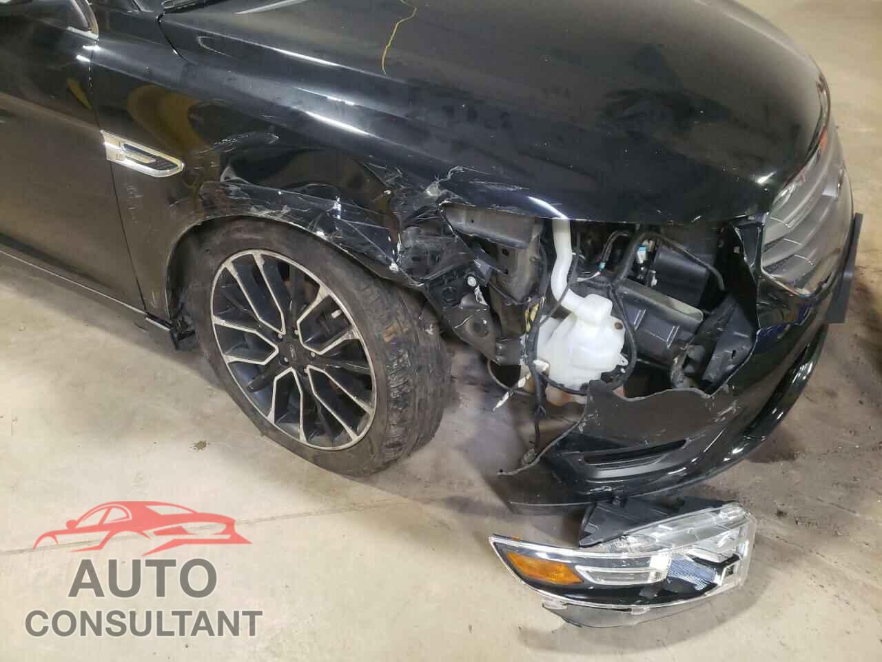 FORD TAURUS 2017 - 1FAHP2E80HG122097