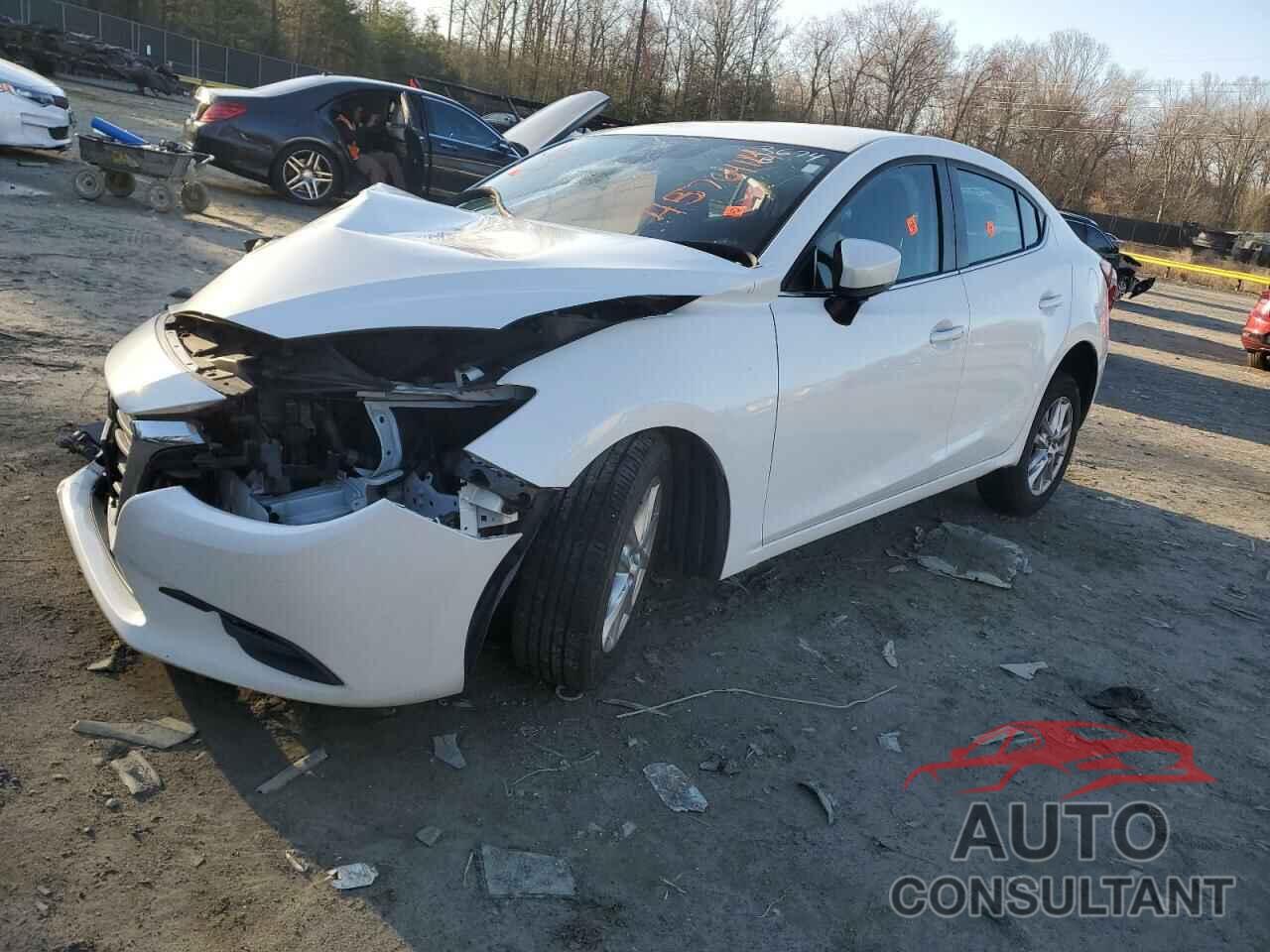 MAZDA 3 2018 - 3MZBN1U76JM163674