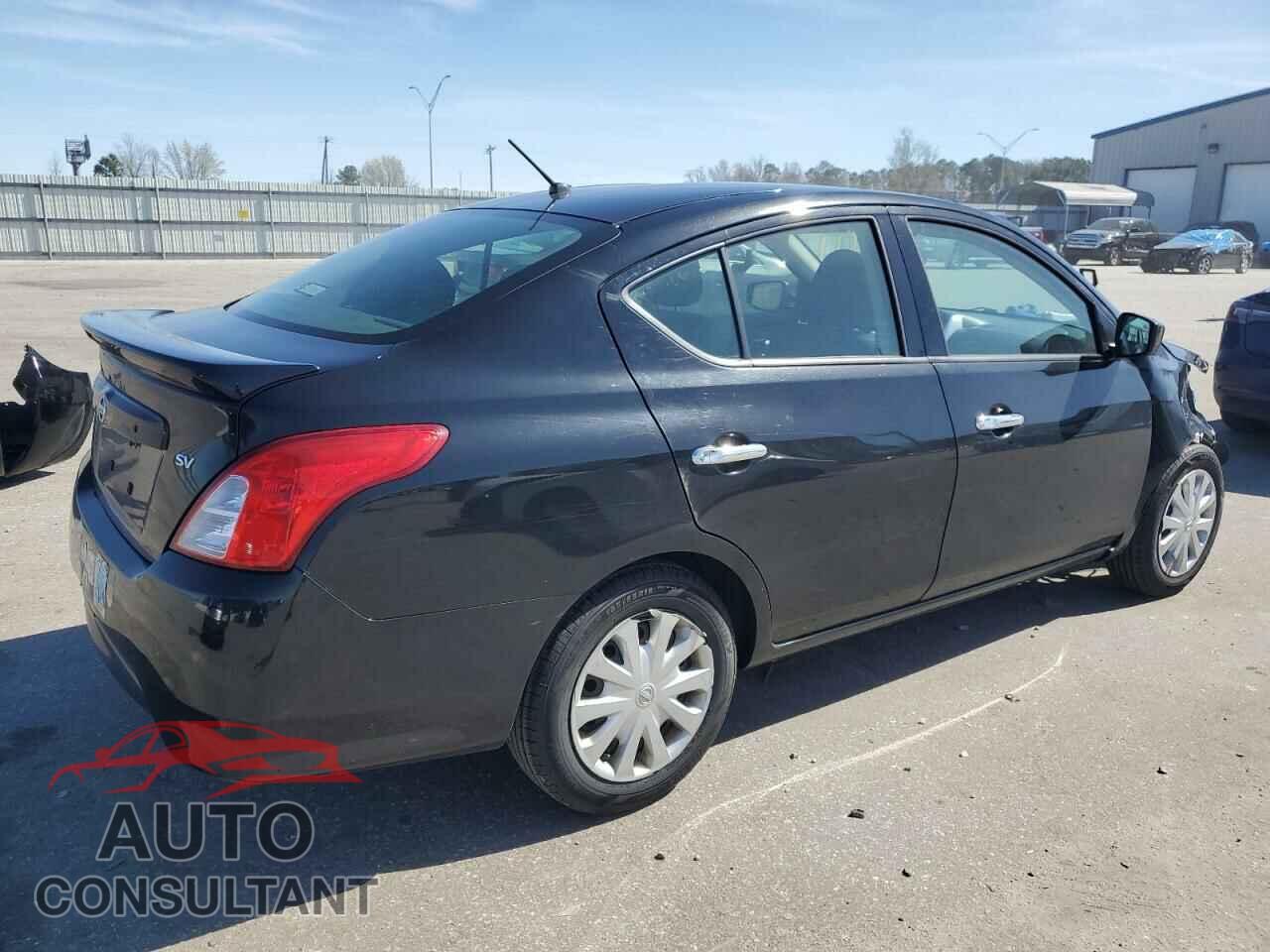 NISSAN VERSA 2017 - 3N1CN7AP3HL840598