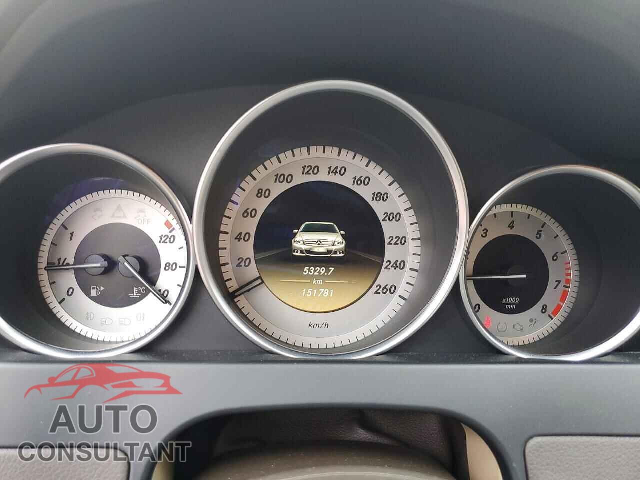MERCEDES-BENZ C-CLASS 2012 - WDDGF8FB7CF913706