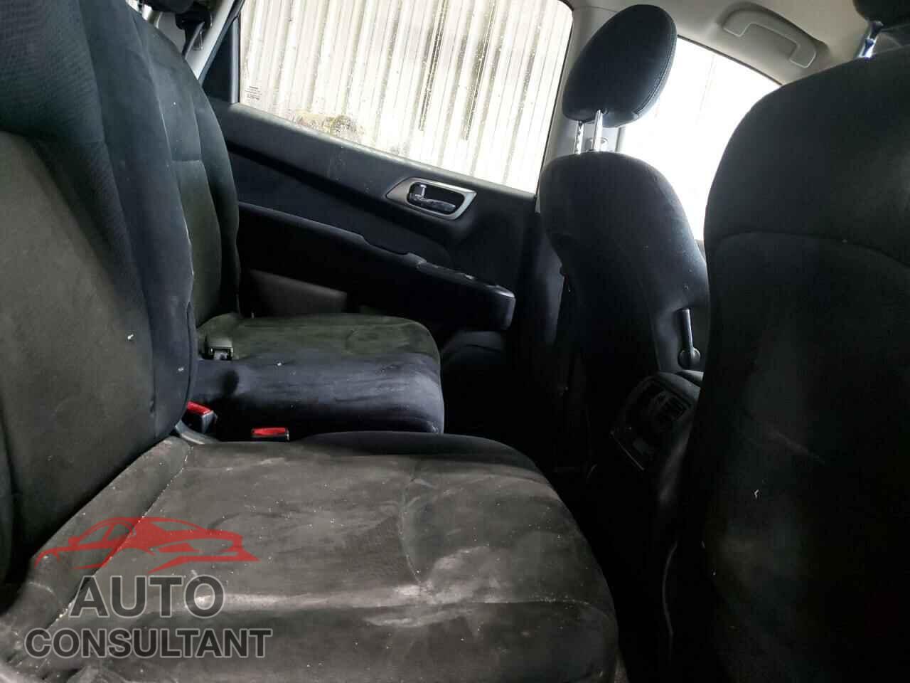 NISSAN PATHFINDER 2015 - 5N1AR2MM4FC628567